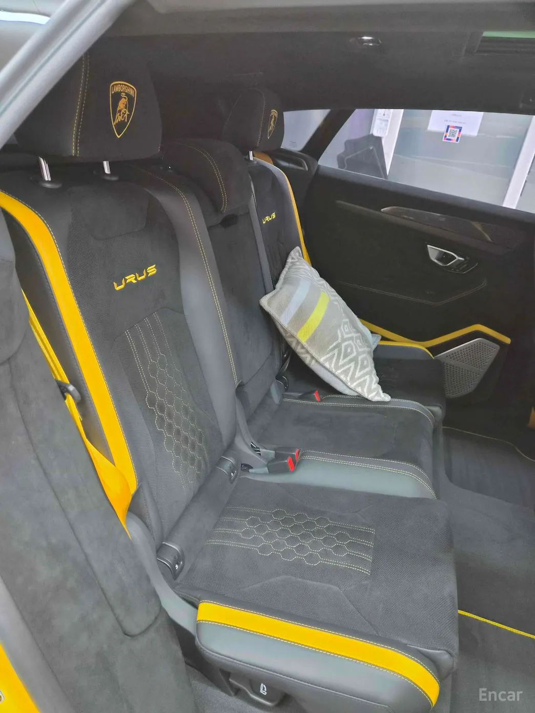 Lamborghini Urus превью 18