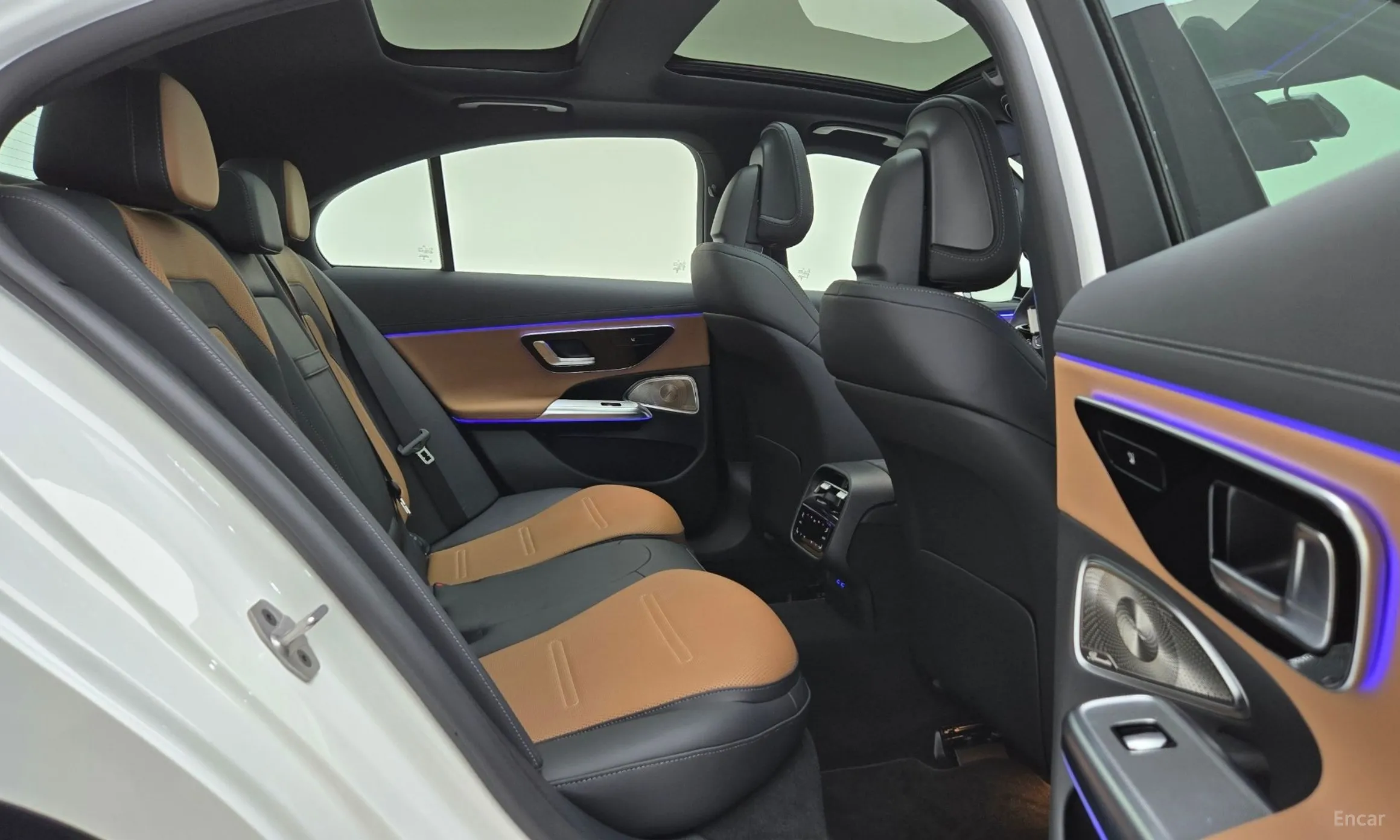 Mercedes Benz E-Class W214 превью 10