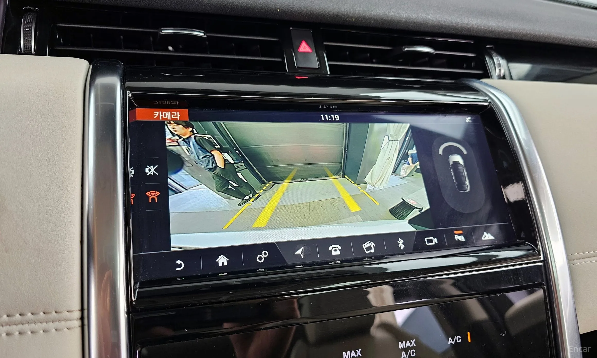 Land Rover Discovery Sports превью 15