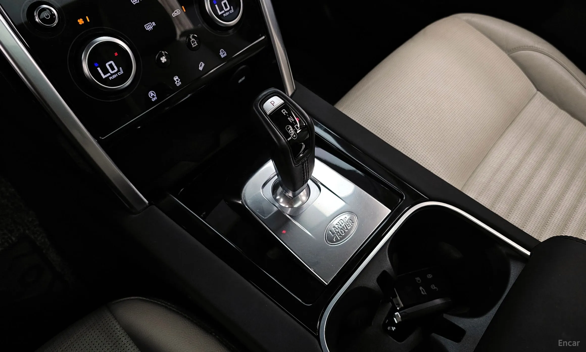 Land Rover Discovery Sports превью 9