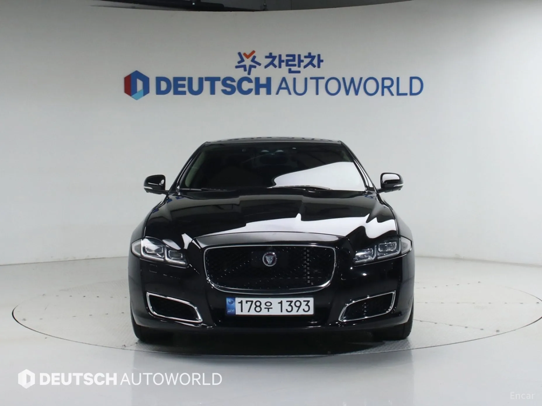 Jaguar All New XJ превью 3