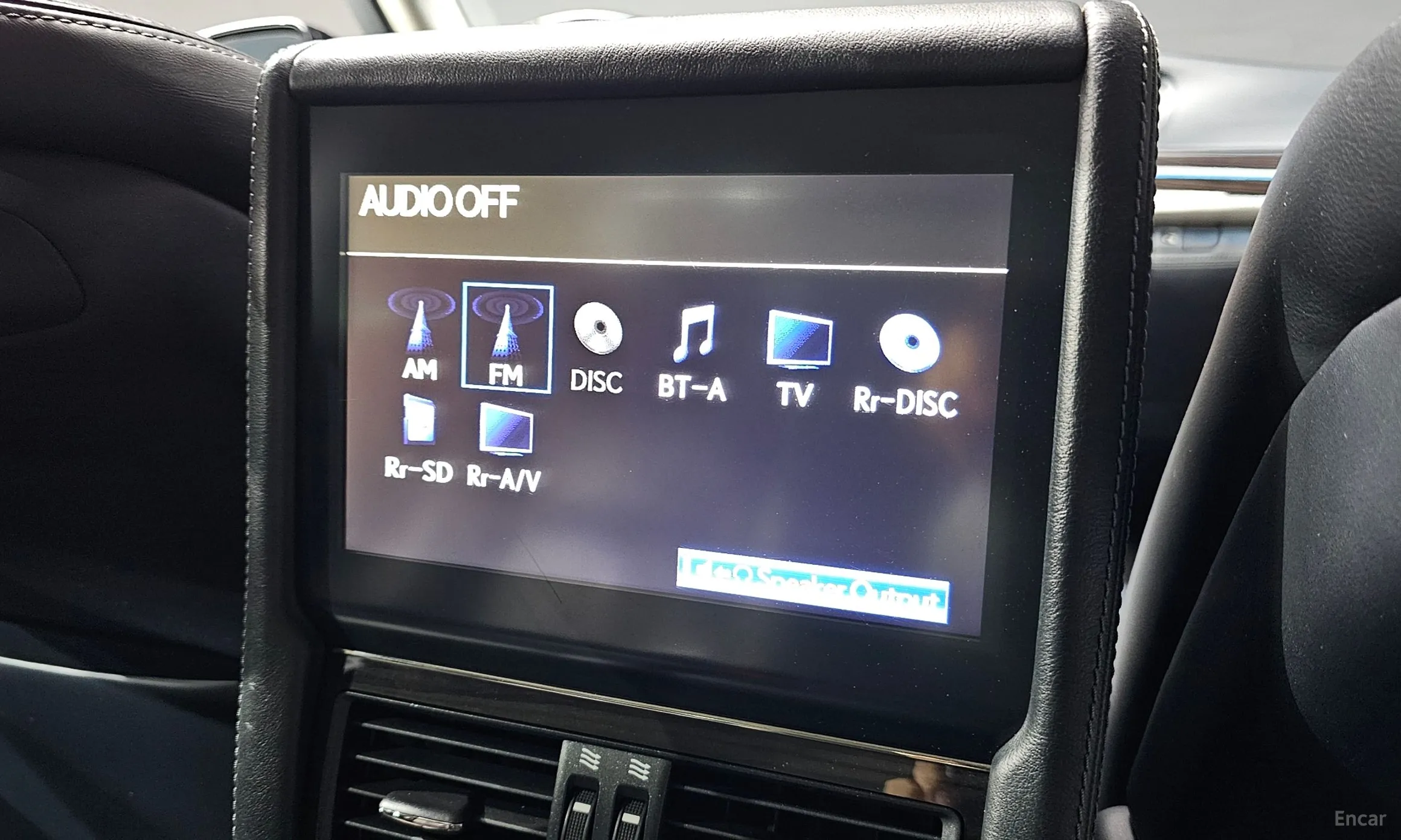 Lexus LS600hL превью 17