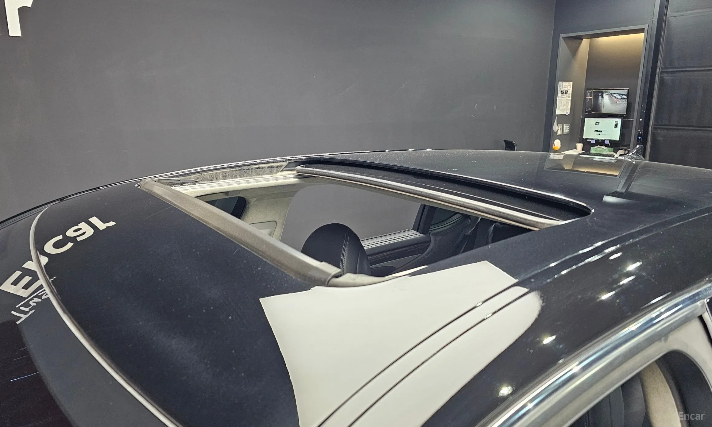 Lexus LS600hL превью 19