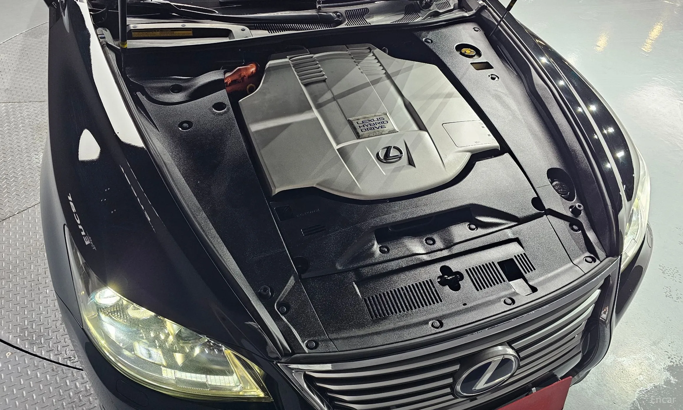 Lexus LS600hL превью 6