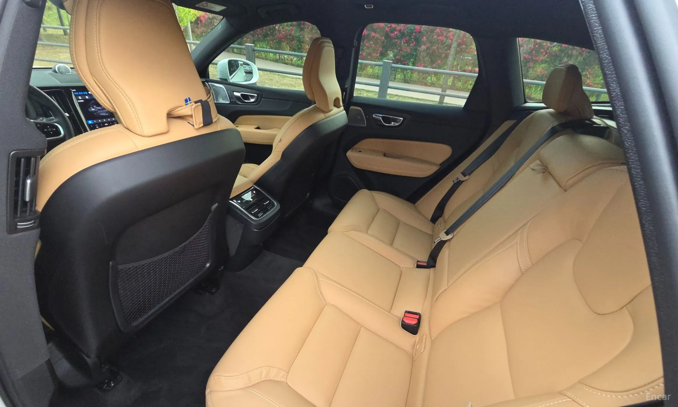 Volvo XC60 Gen 2 превью 11