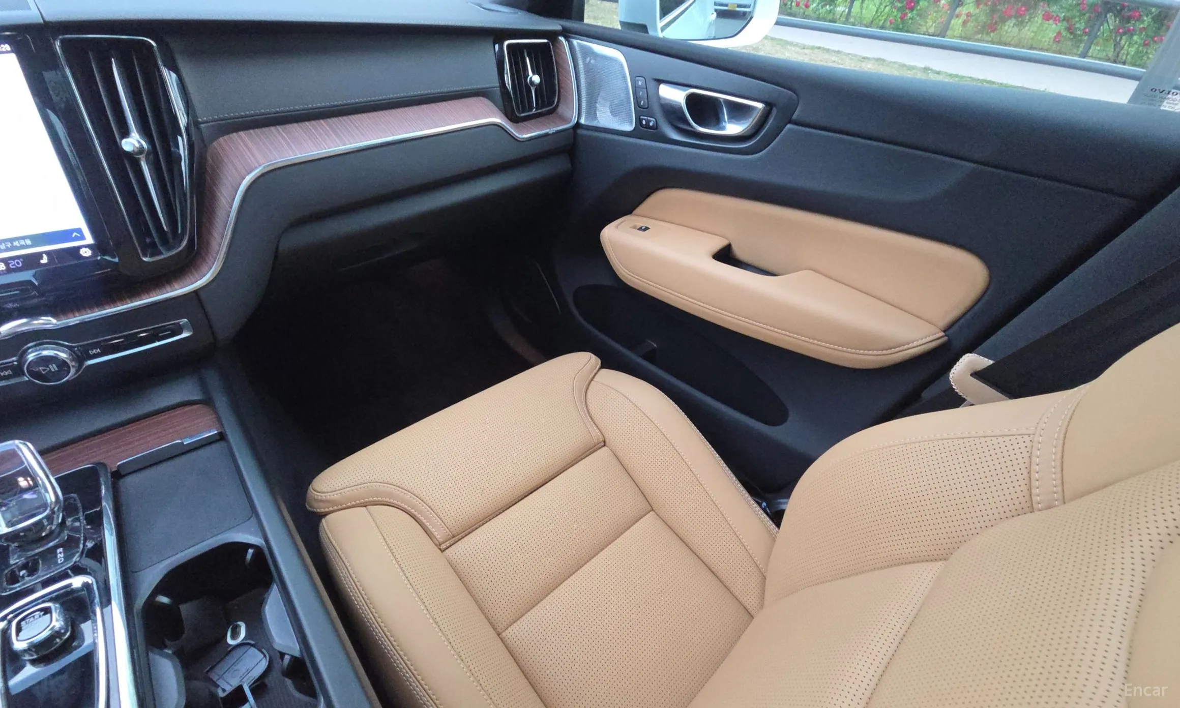 Volvo XC60 Gen 2 превью 16