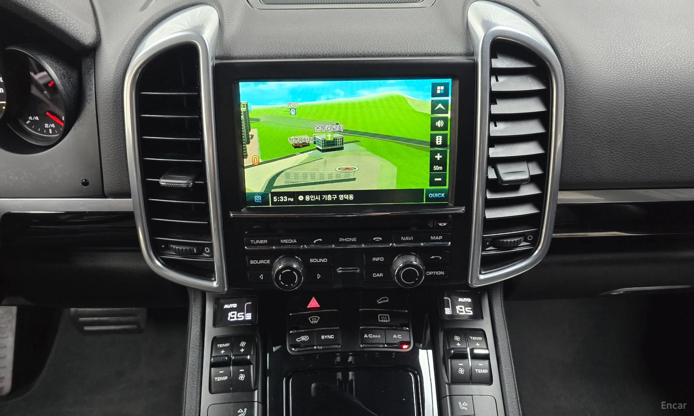 Porsche New Cayenne превью 14