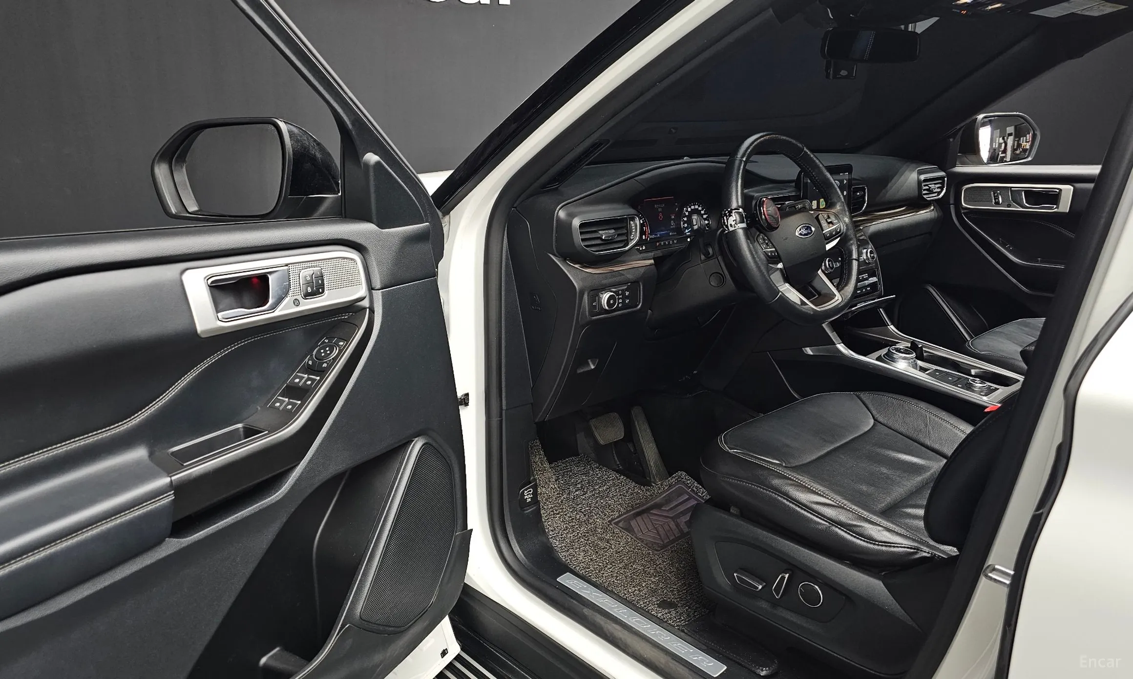 Ford Explorer 6th Generation превью 11