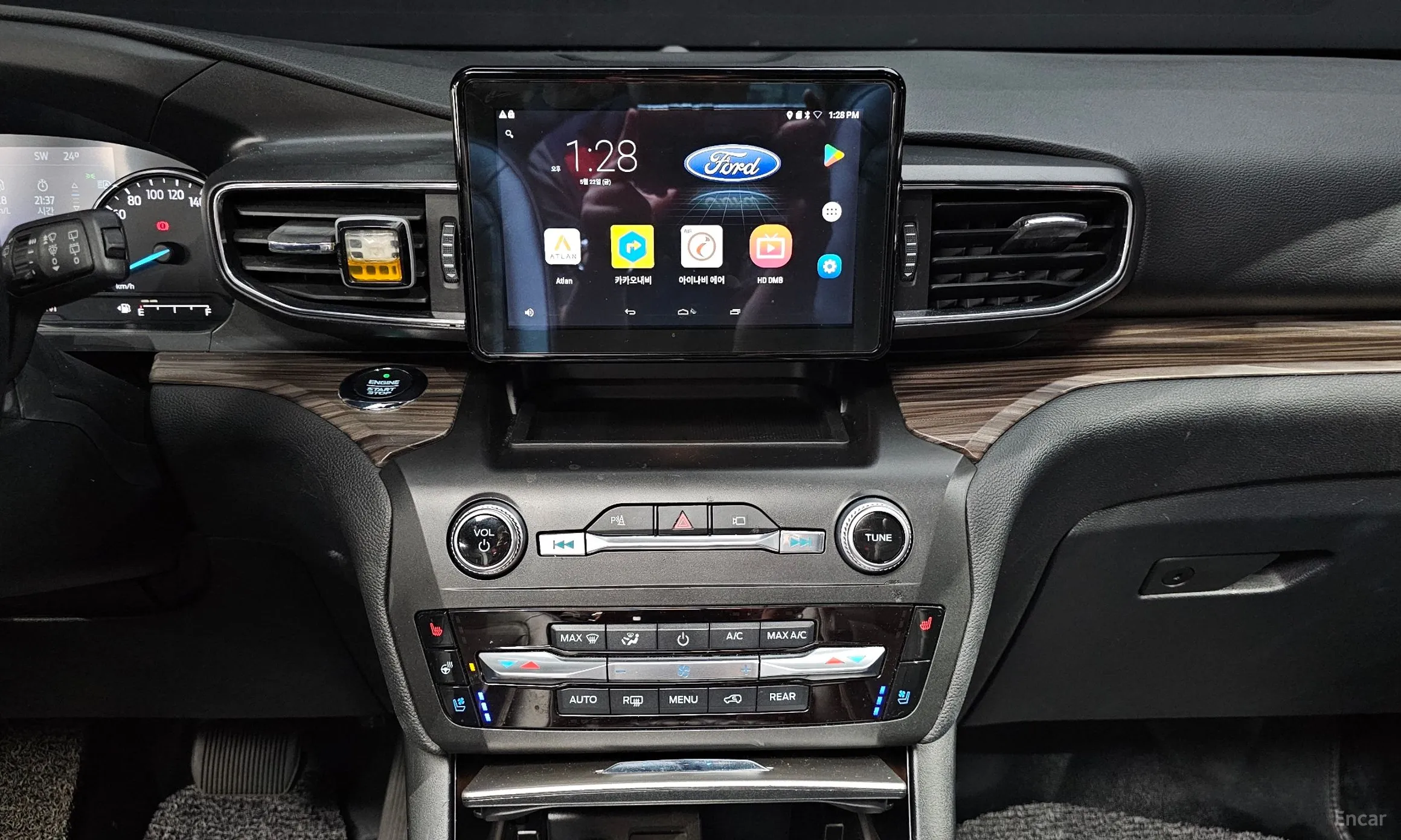 Ford Explorer 6th Generation превью 14