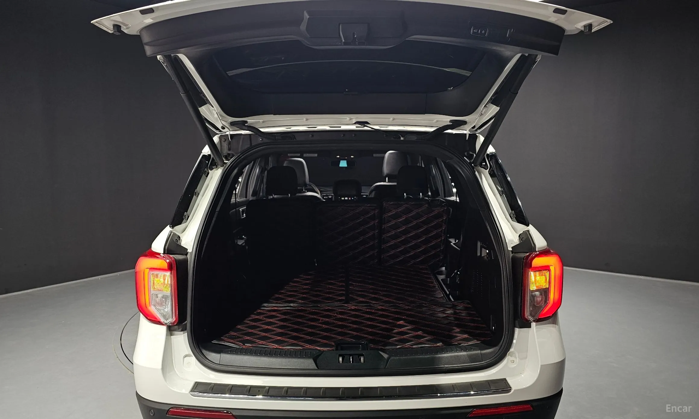 Ford Explorer 6th Generation превью 20