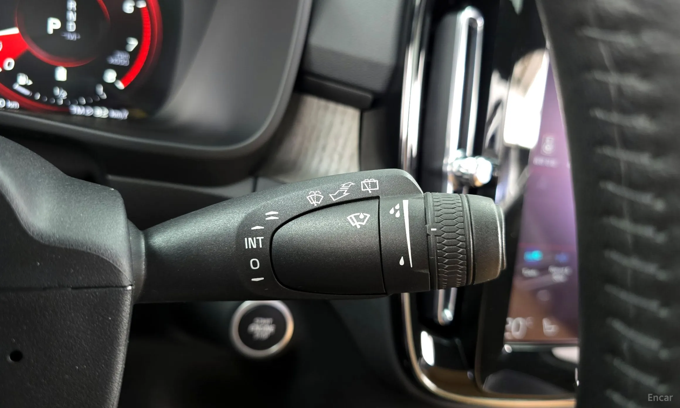 Volvo XC40 превью 18