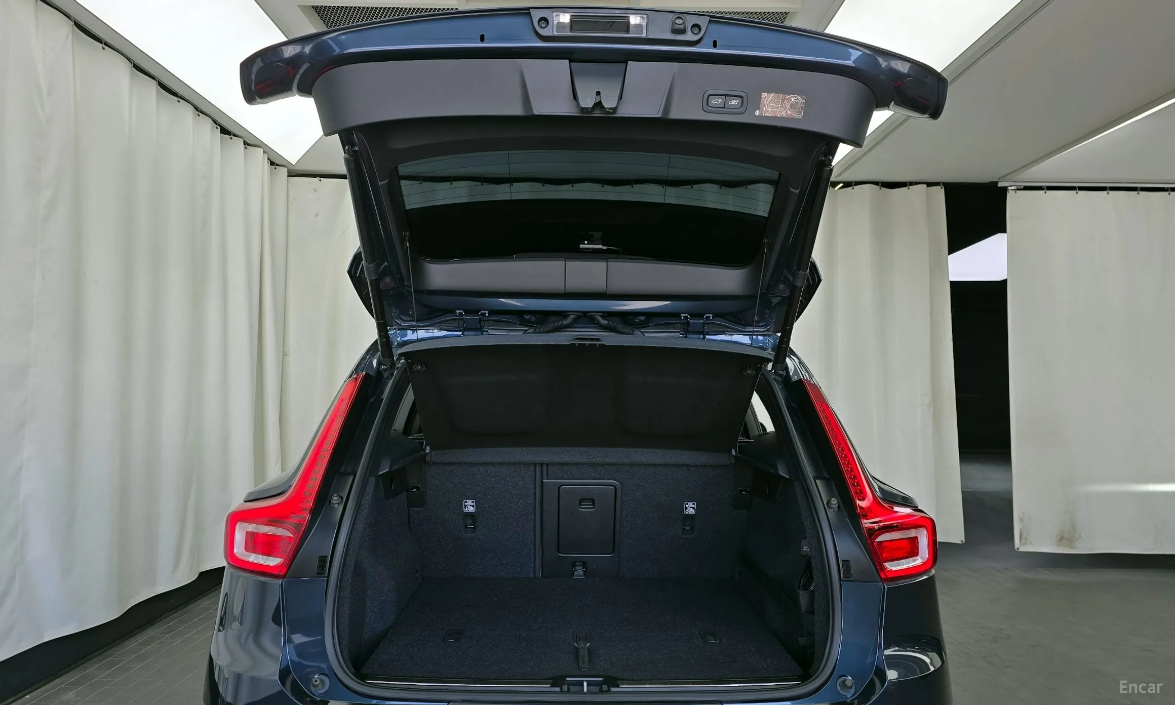 Volvo XC40 превью 20
