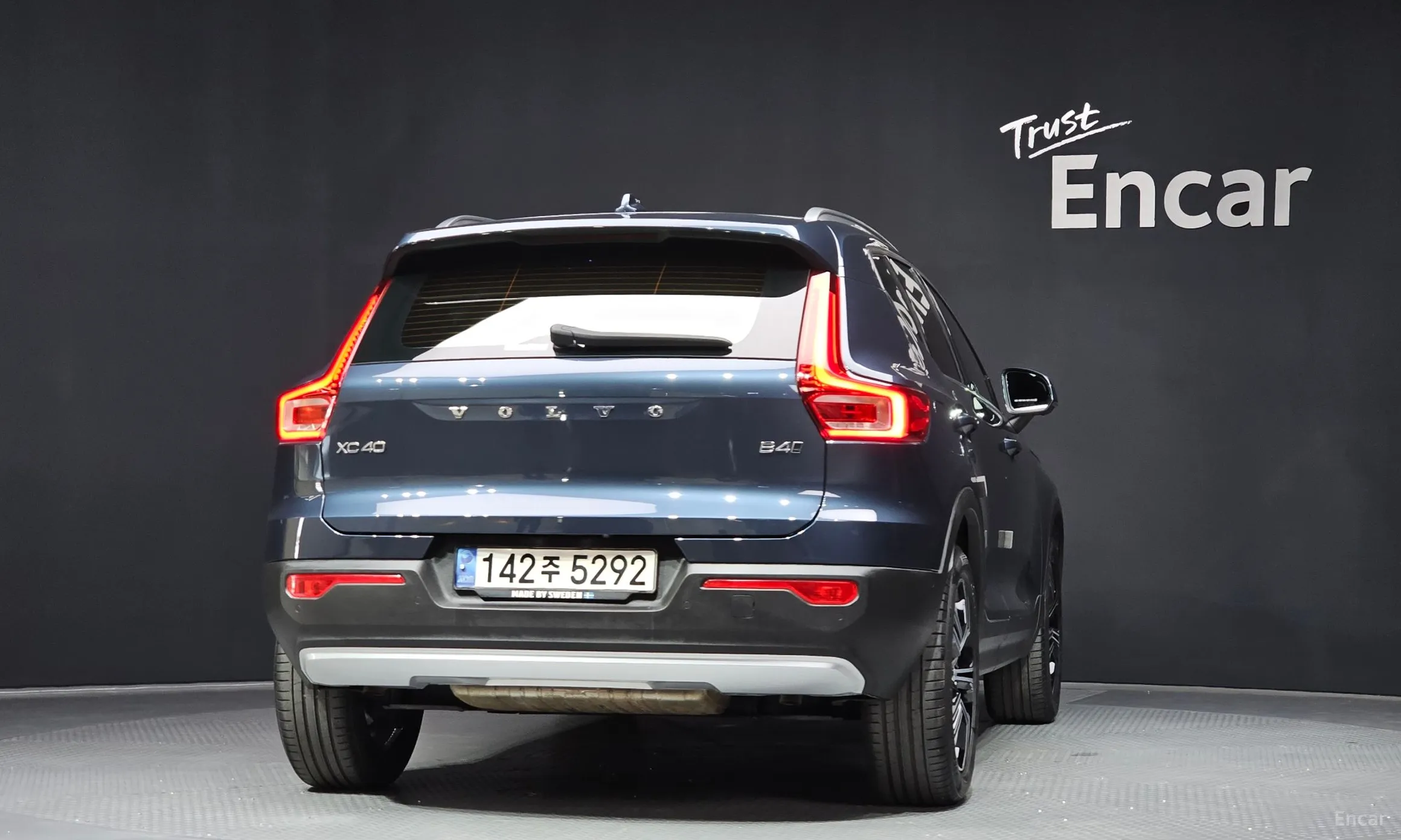Volvo XC40 превью 4