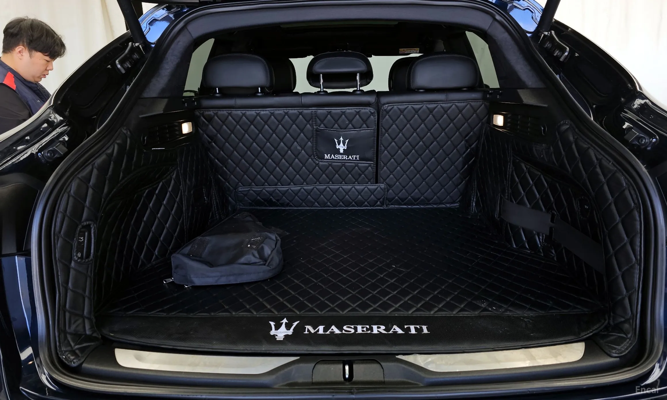 Maserati Levante превью 20