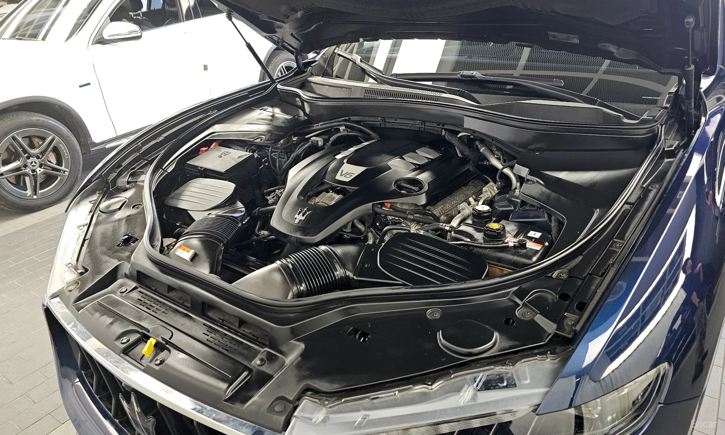 Maserati Levante превью 6