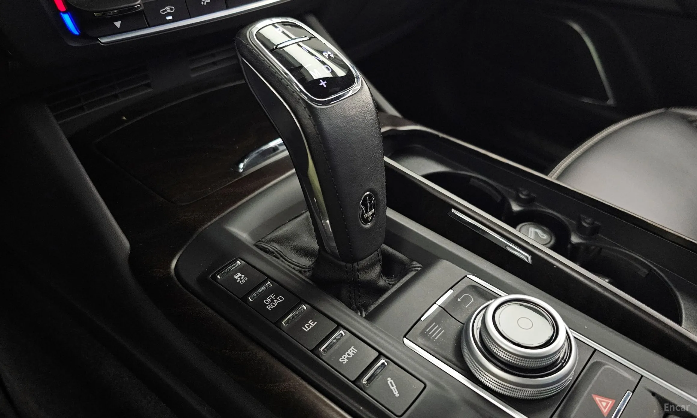 Maserati Levante превью 9