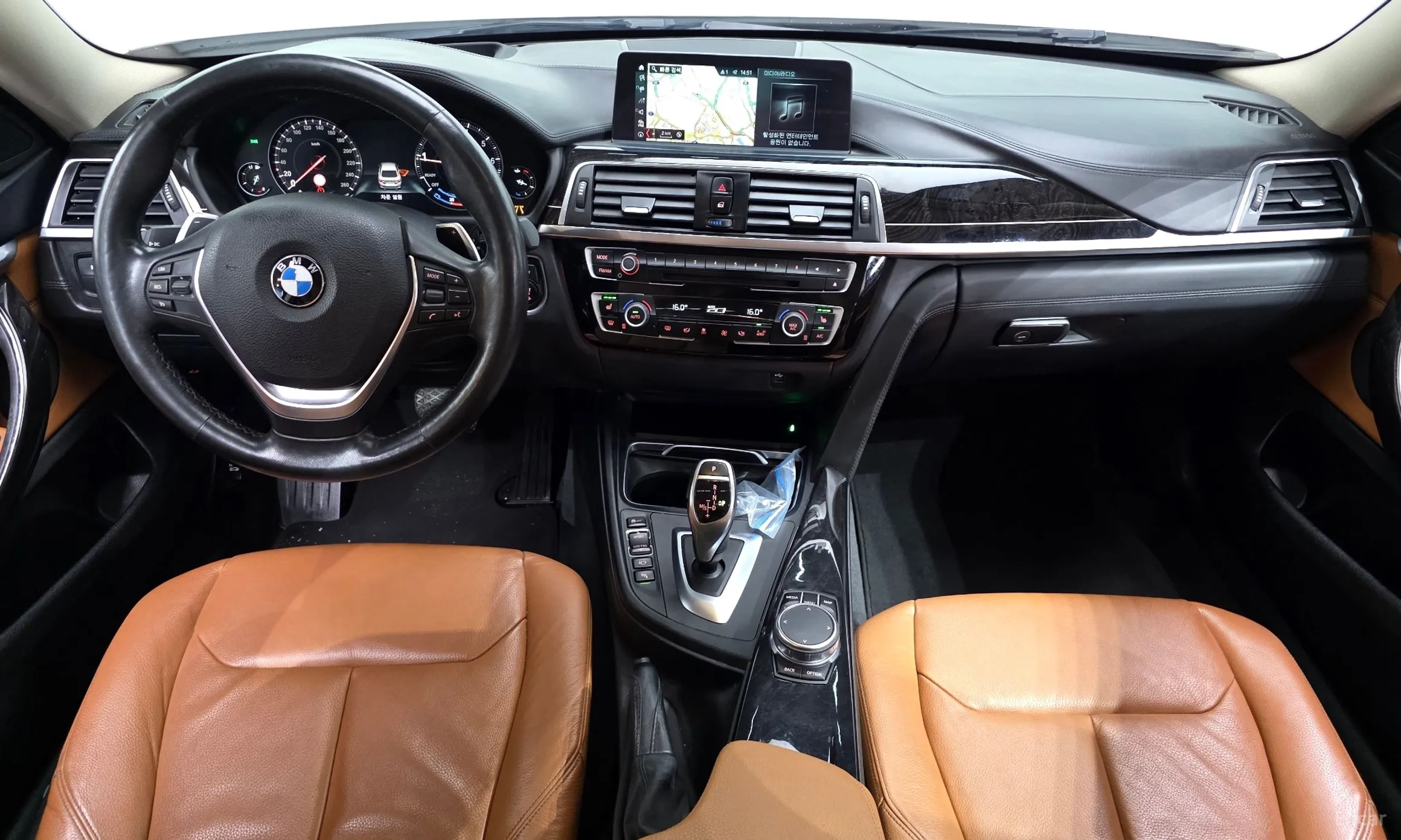 BMW Series 4 (F32) превью 7
