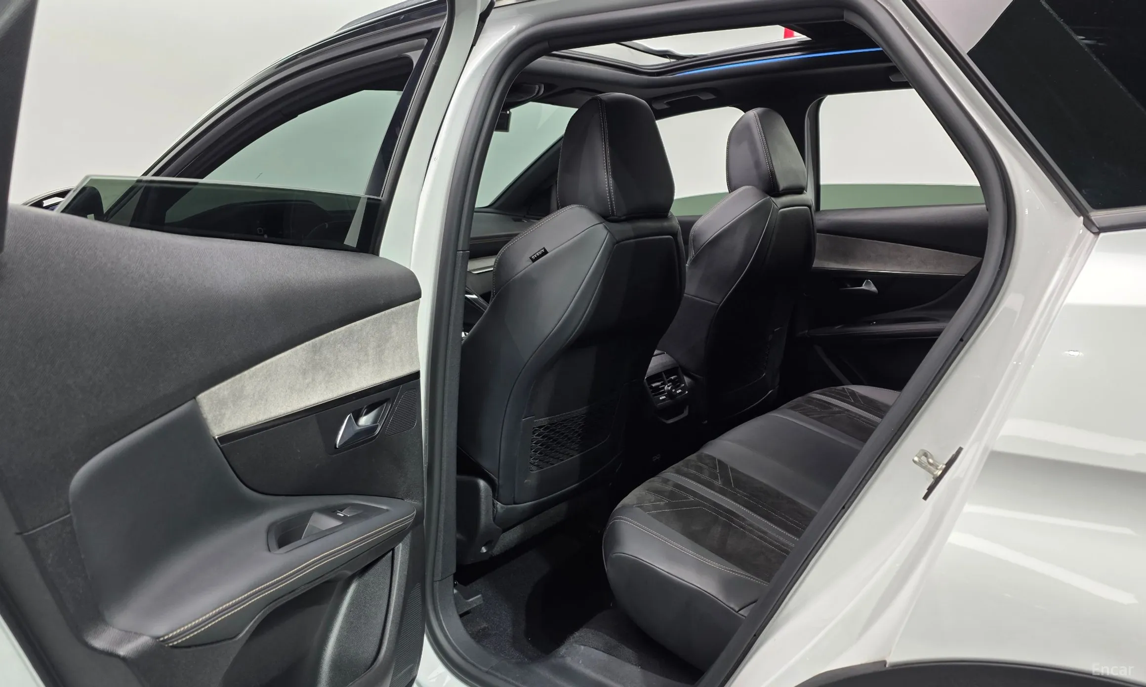 Peugeot 3008 2nd generation превью 12