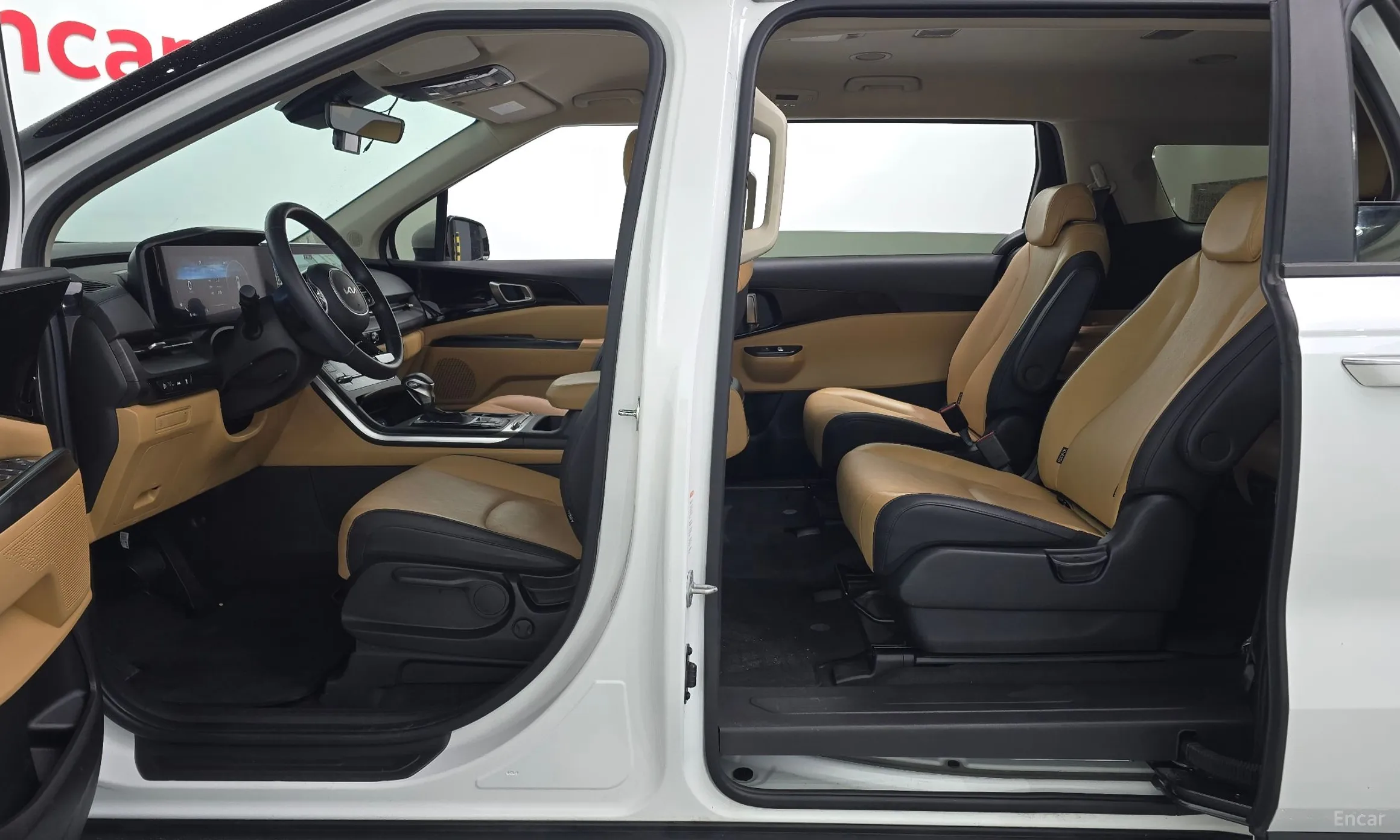 Kia Carnival Gen 4 превью 10