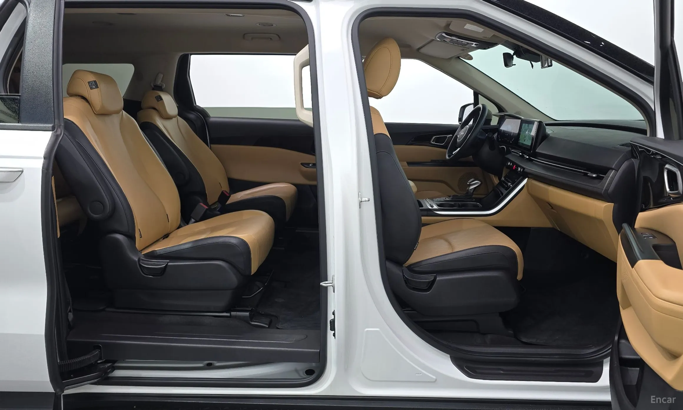 Kia Carnival Gen 4 превью 11