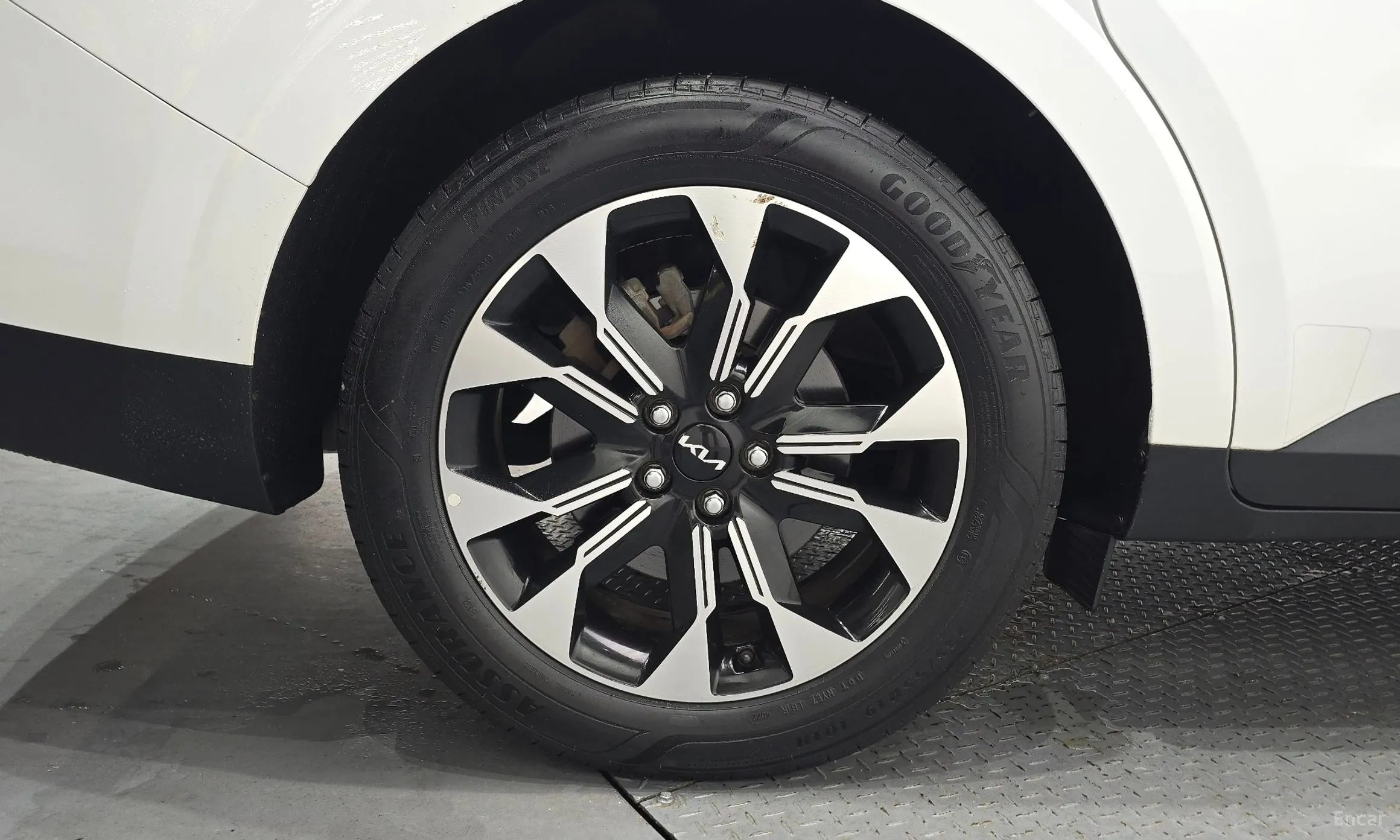 Kia Carnival Gen 4 превью 5