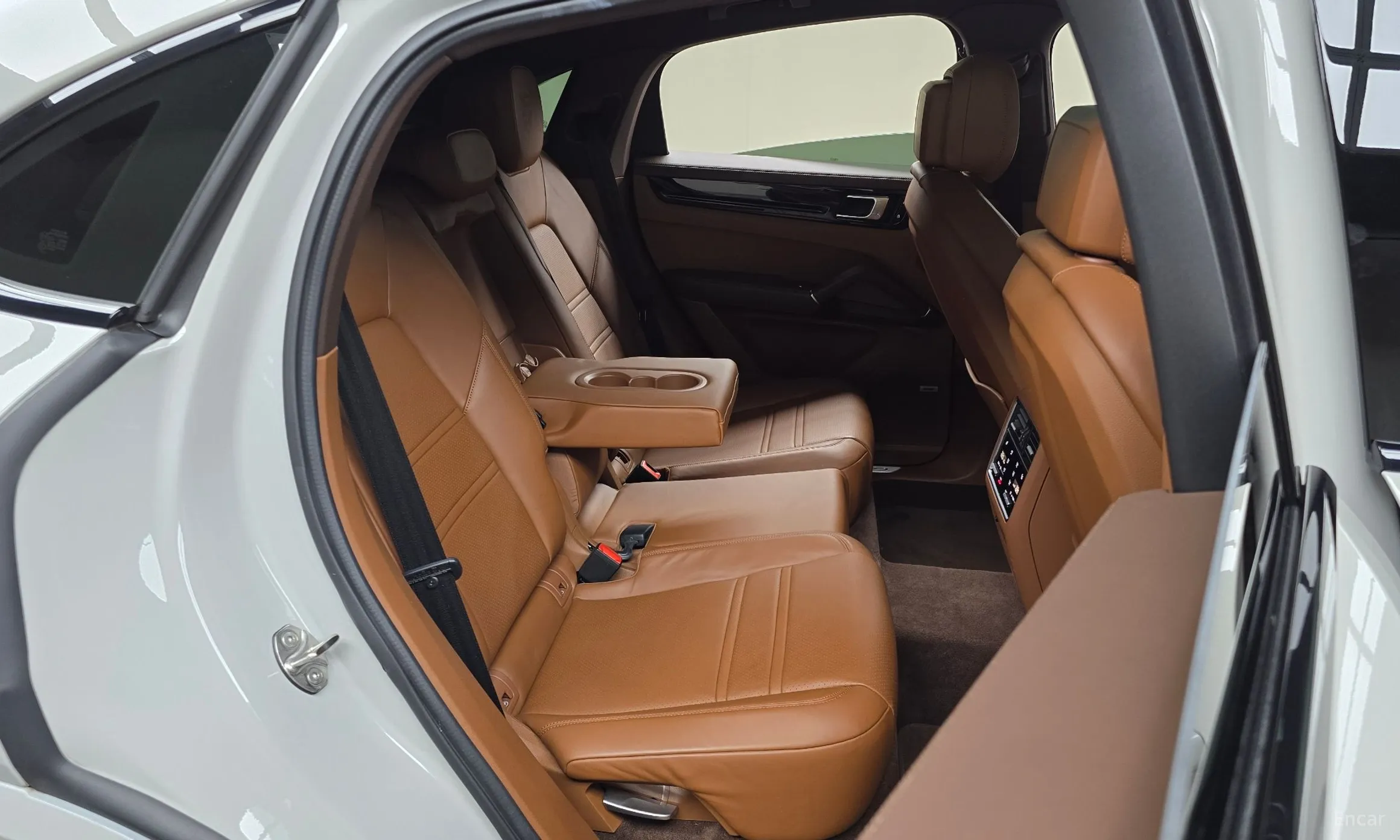 Porsche Cayenne (PO536) превью 11