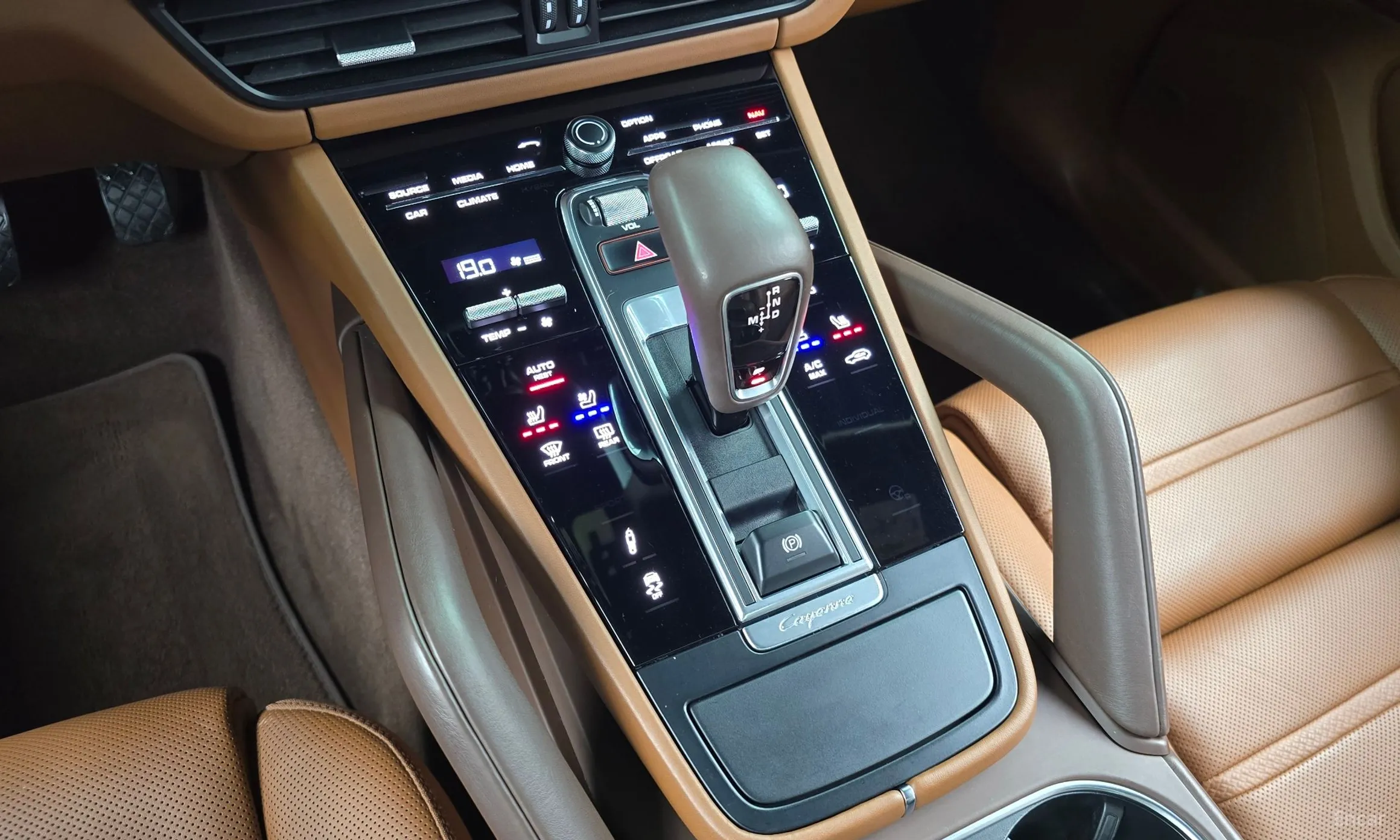Porsche Cayenne (PO536) превью 9