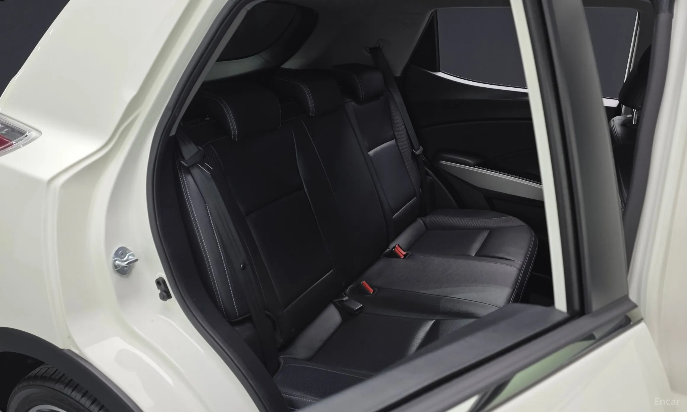 KG Mobility (SsangYong) Tivoli, Lazio превью 12