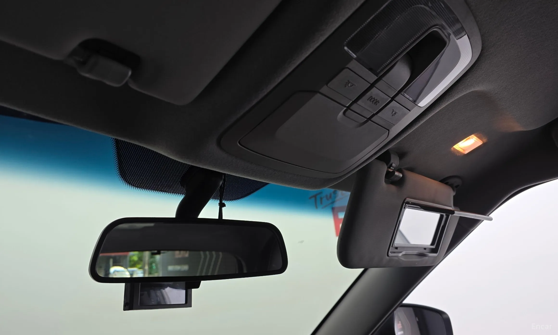 KG Mobility (SsangYong) Tivoli, Lazio превью 18