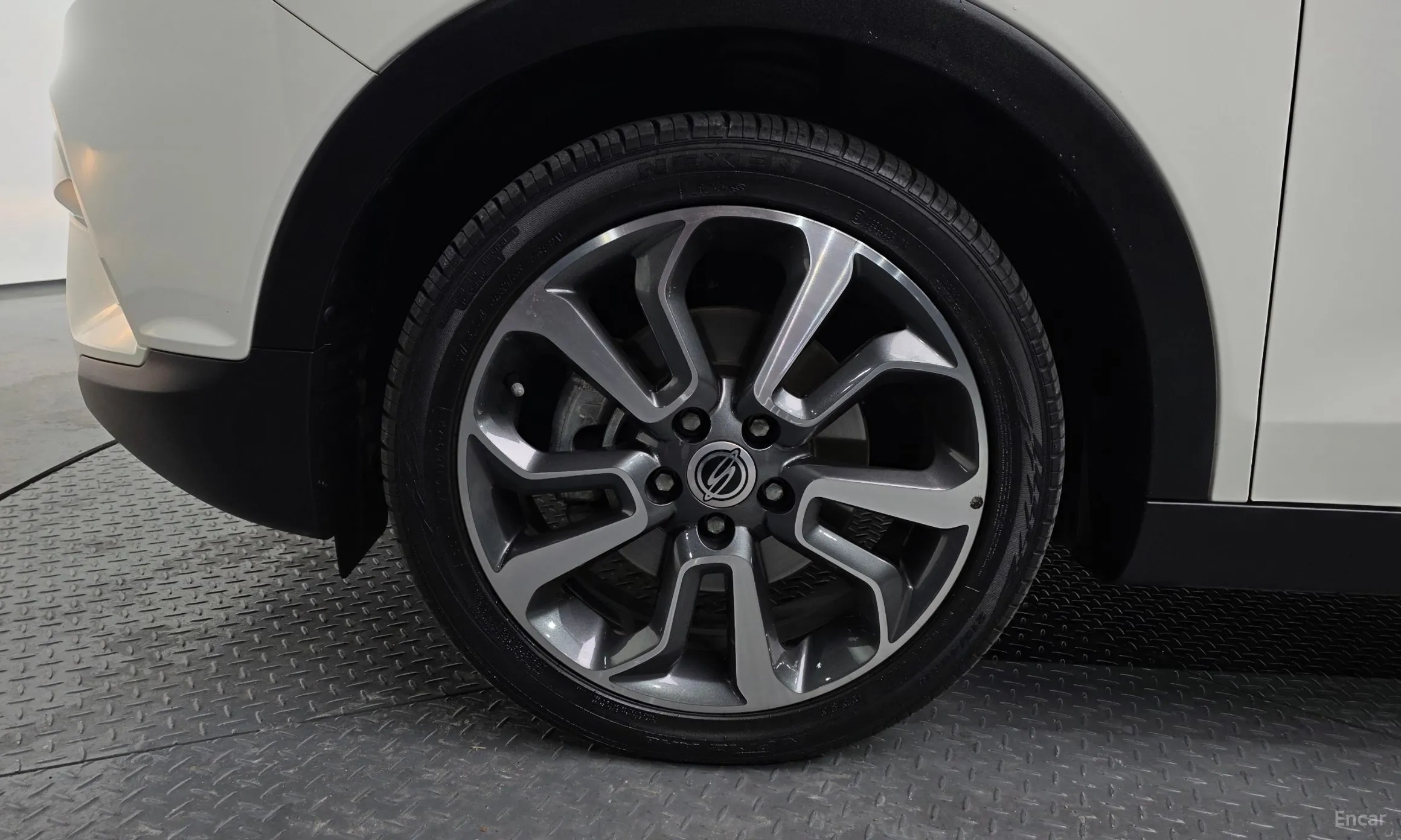 KG Mobility (SsangYong) Tivoli, Lazio превью 5