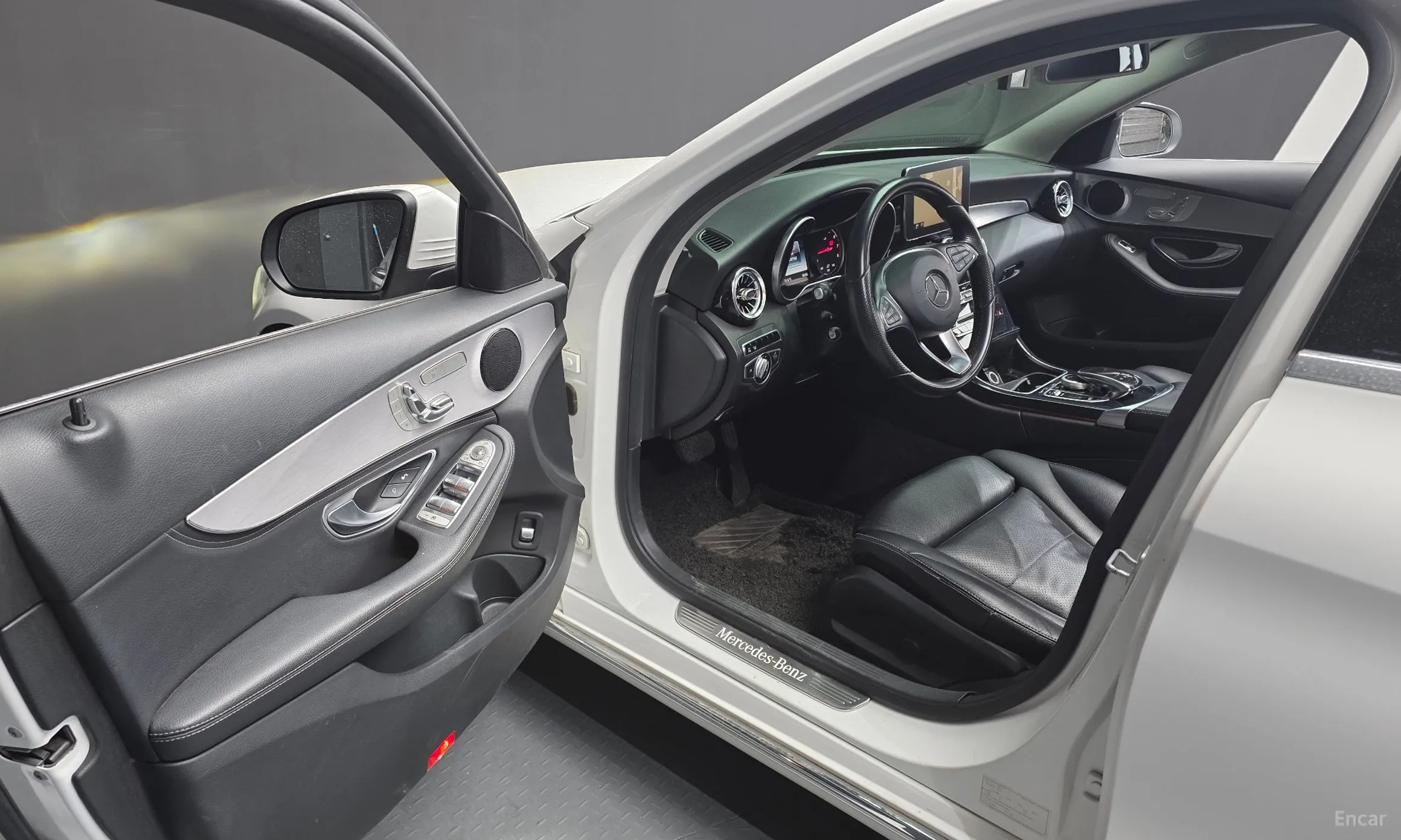 Mercedes Benz C-Class W205 превью 10