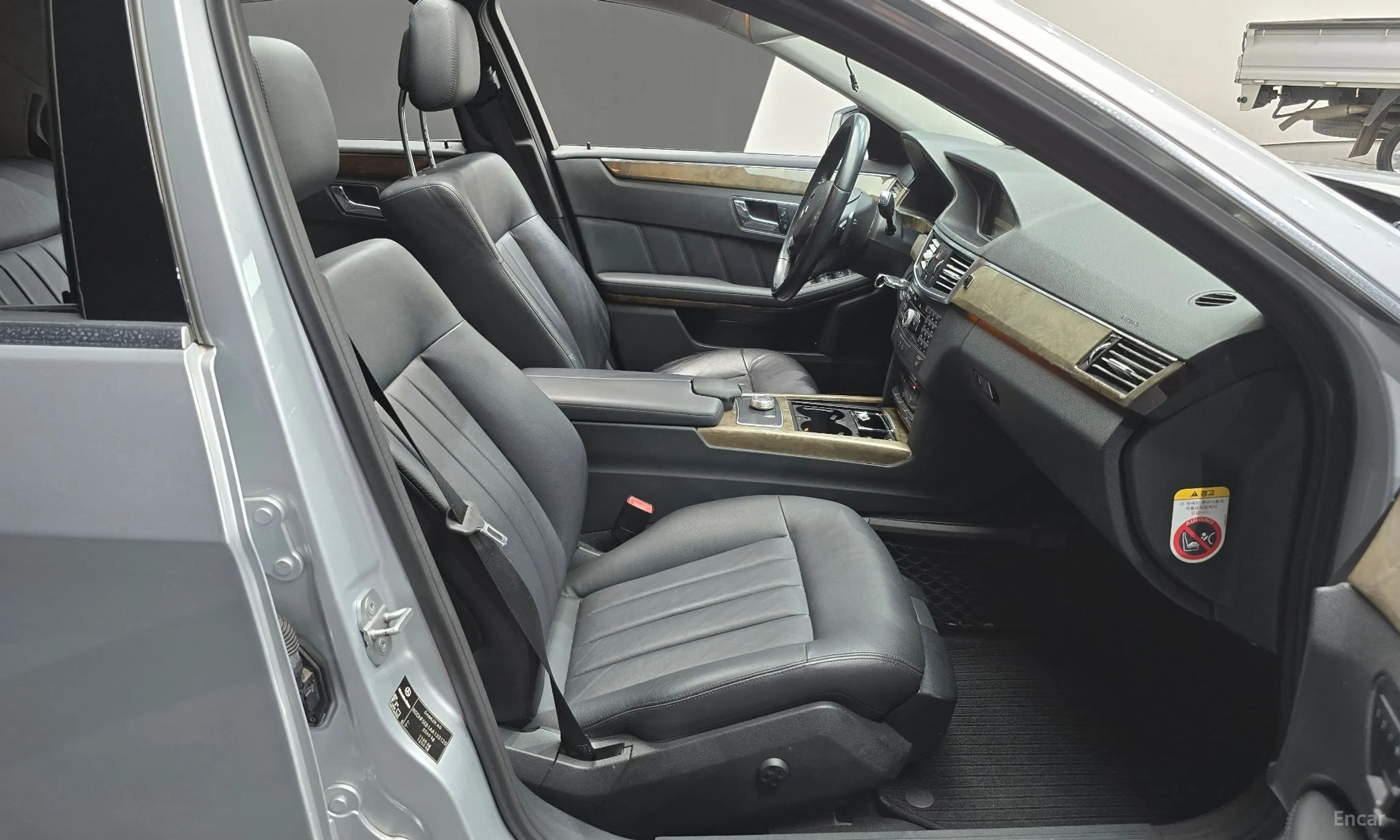 Mercedes Benz E-Class W212 превью 11