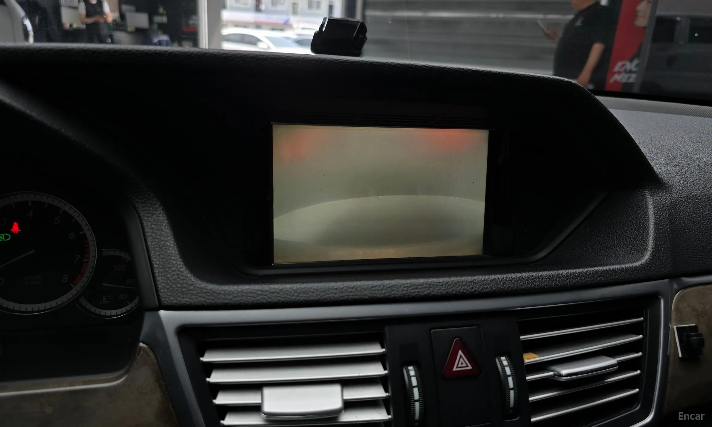 Mercedes Benz E-Class W212 превью 14