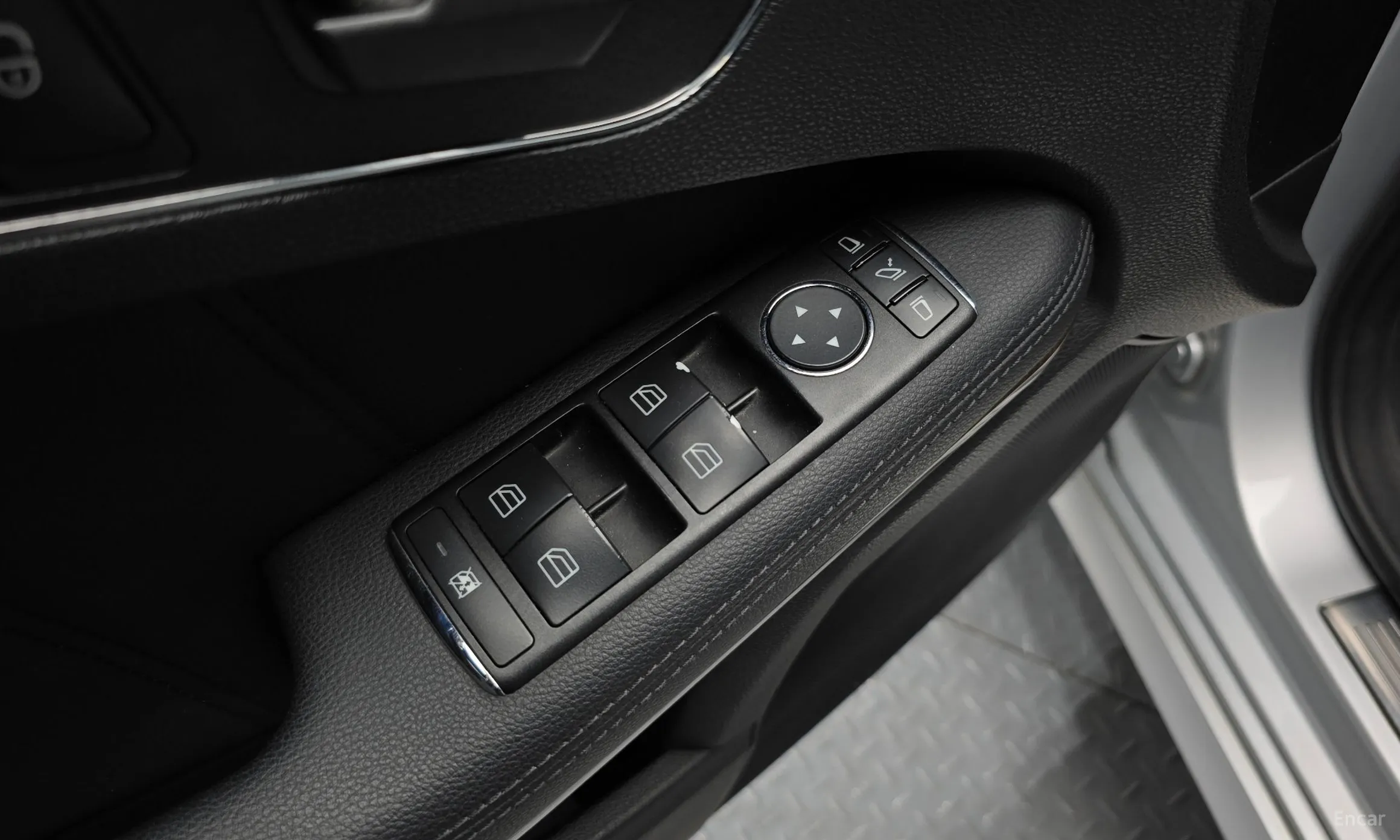 Mercedes Benz E-Class W212 превью 17