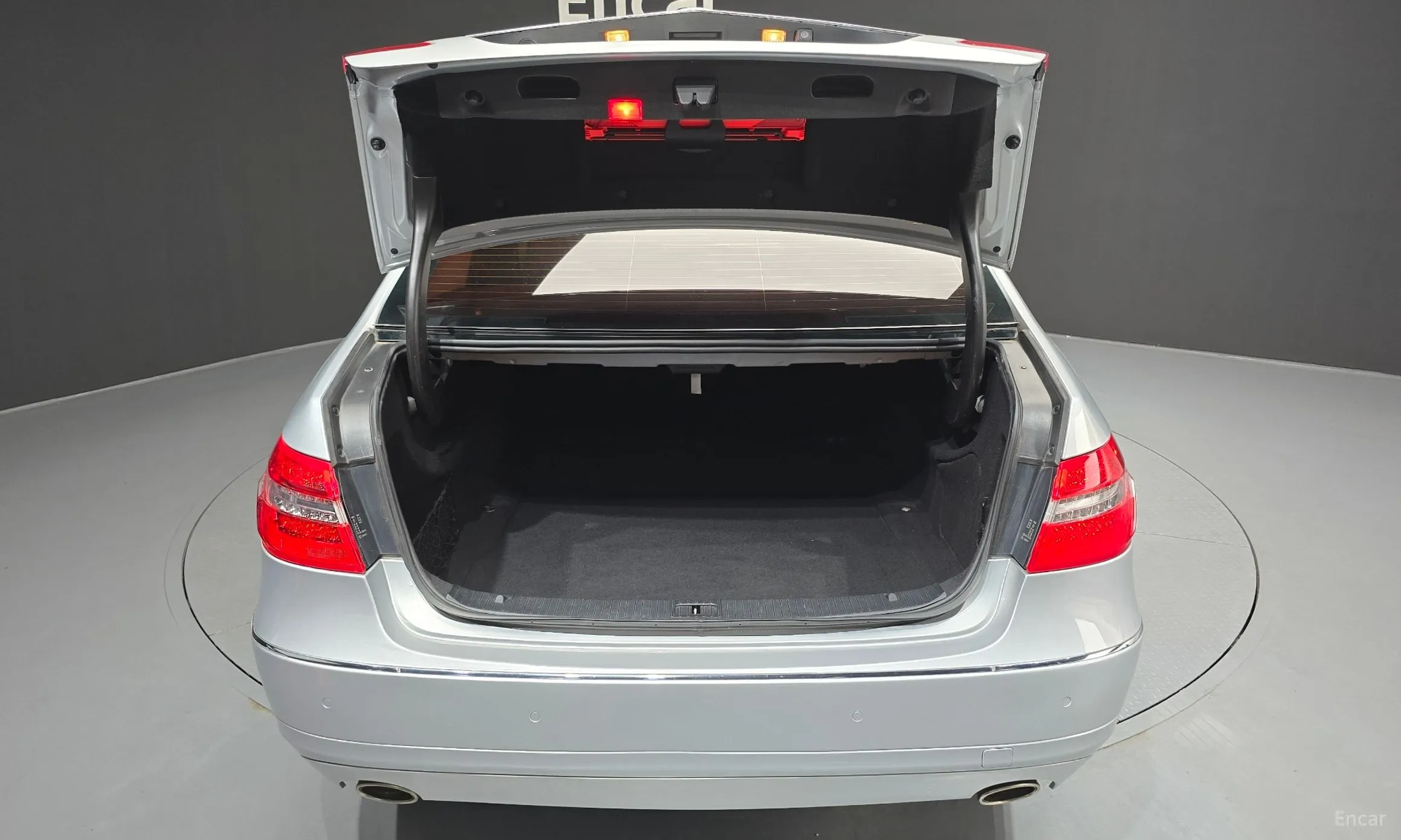 Mercedes Benz E-Class W212 превью 20