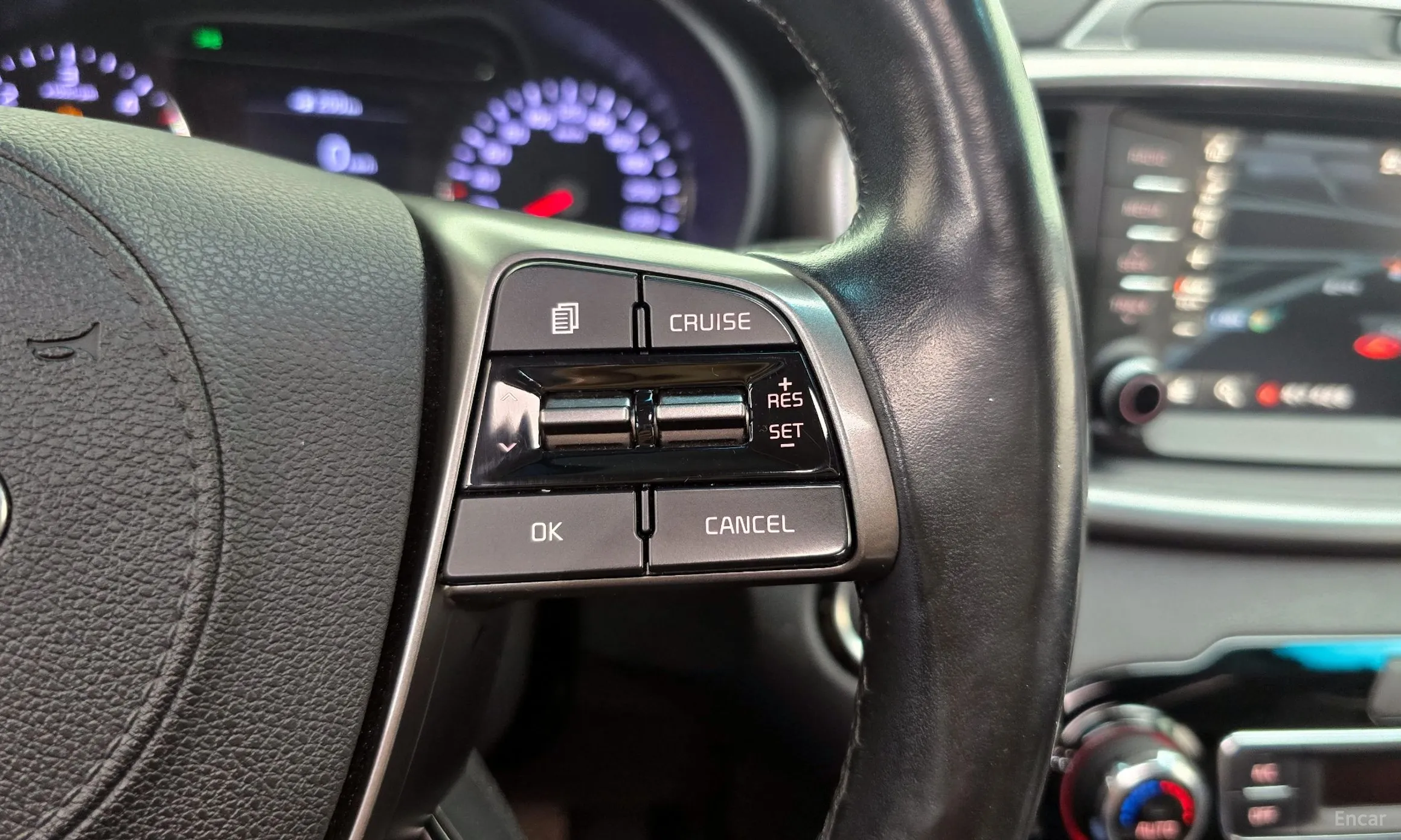 Kia Sorento превью 16