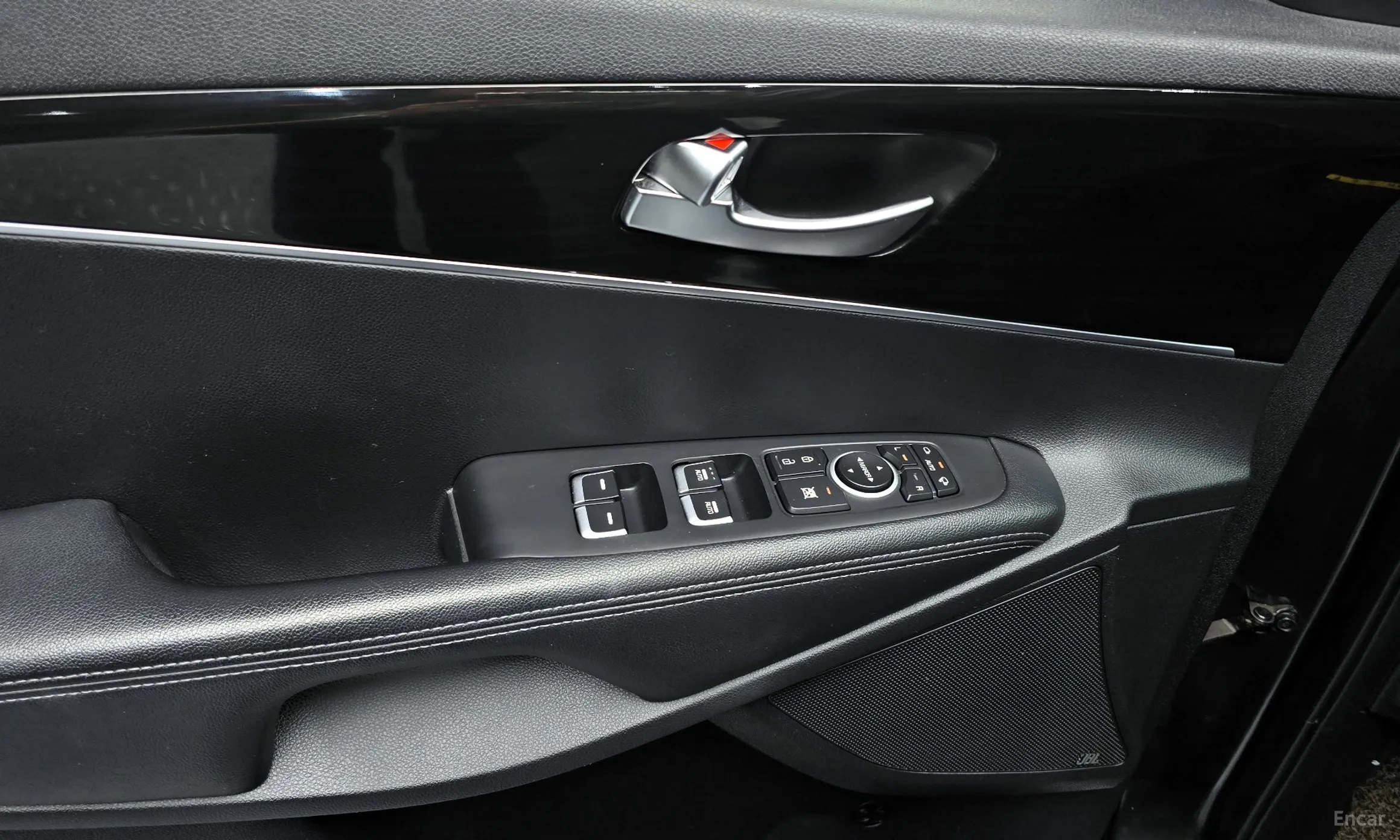 Kia Sorento превью 20
