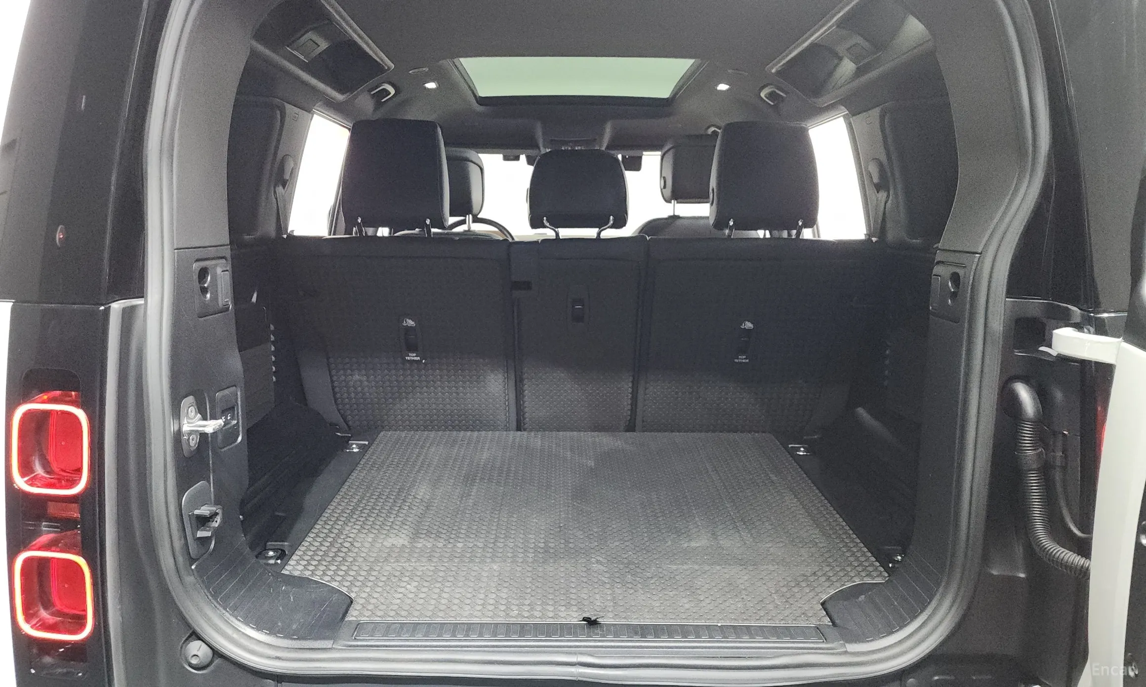 Land Rover Defender (L663) превью 18