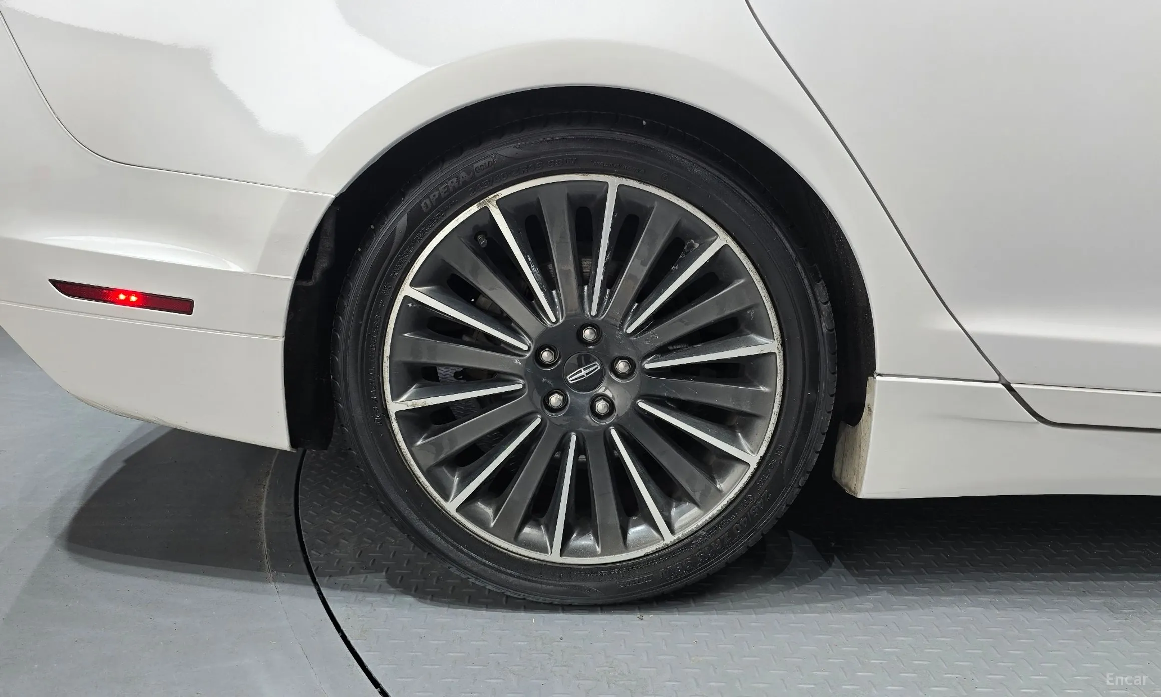 Lincoln New MKZ превью 5