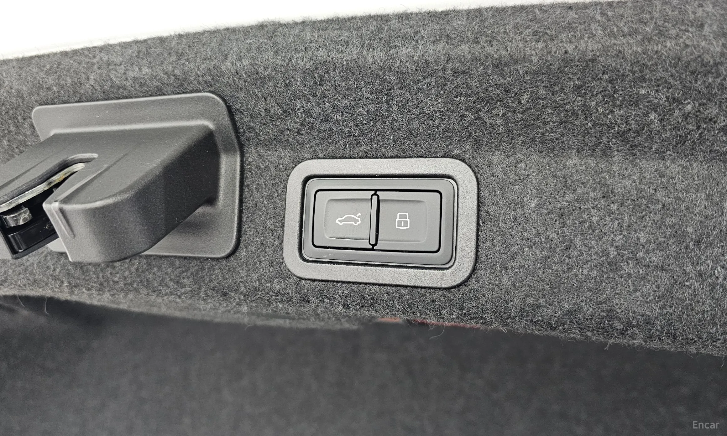 Audi A6 (C8) превью 15