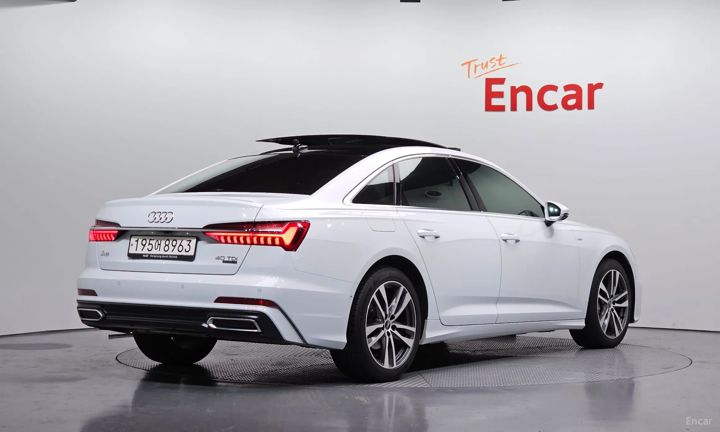 Audi A6 (C8)