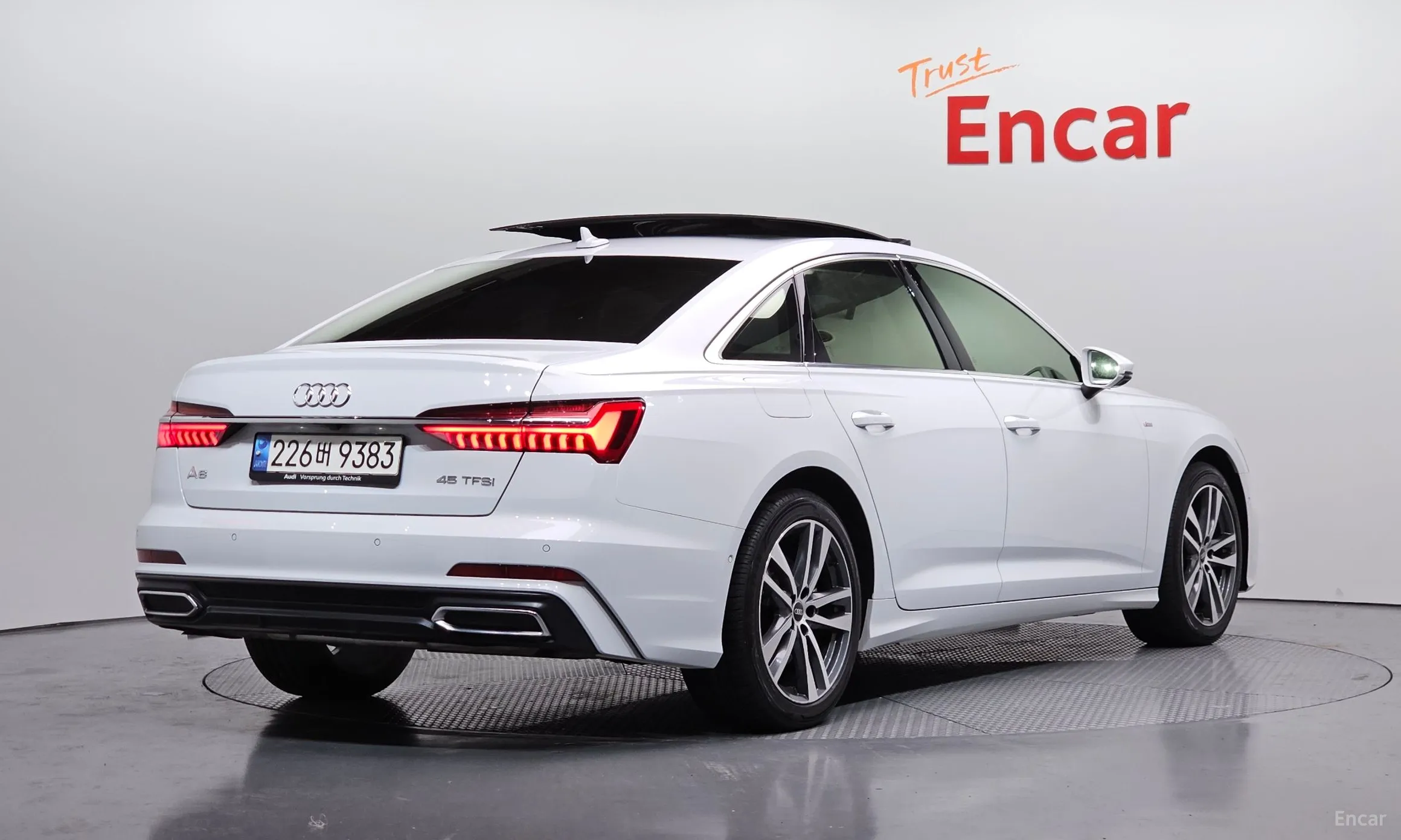 Audi A6 (C8) превью 2