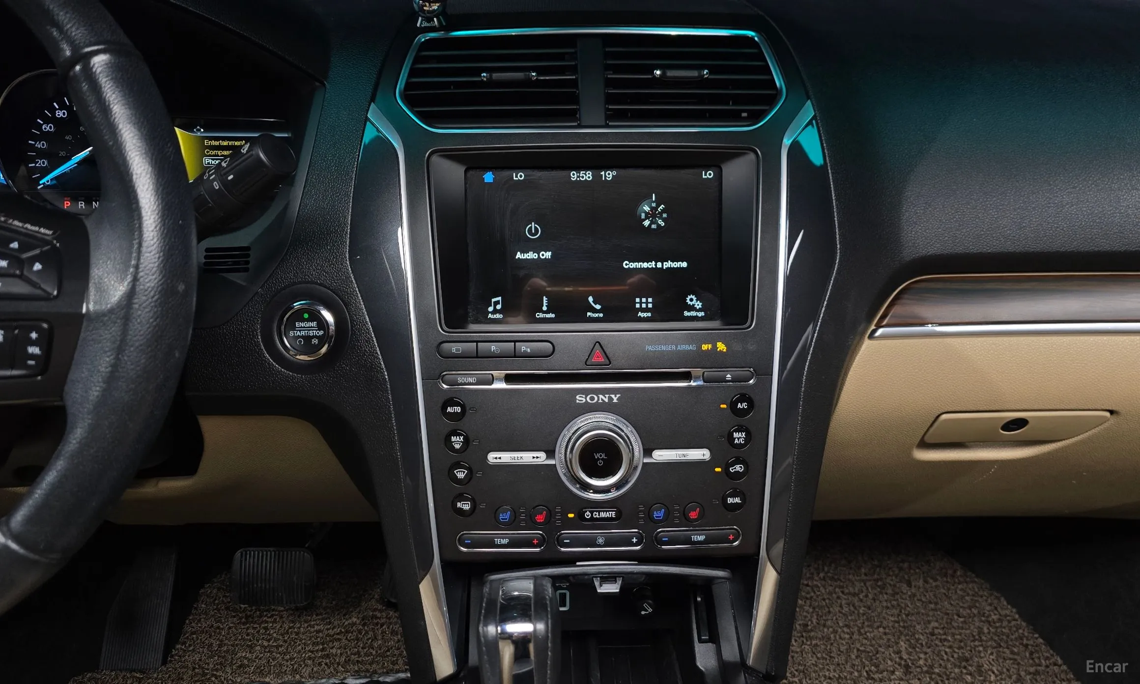 Ford Explorer превью 13