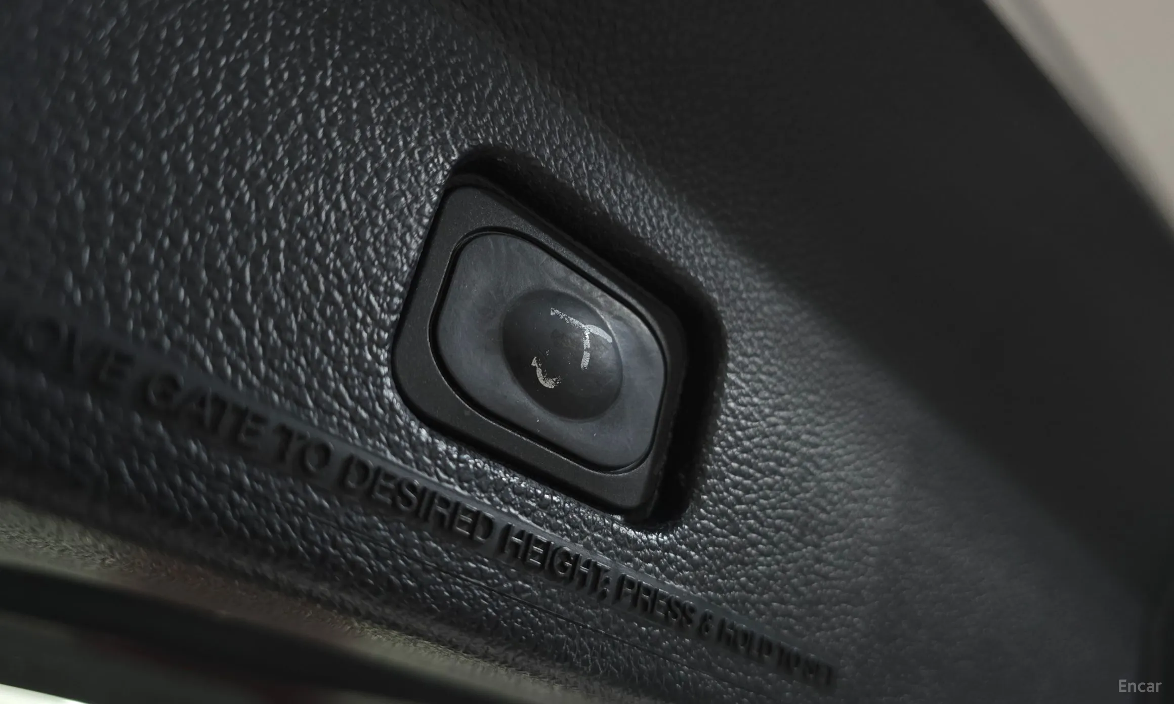 Ford Explorer превью 20