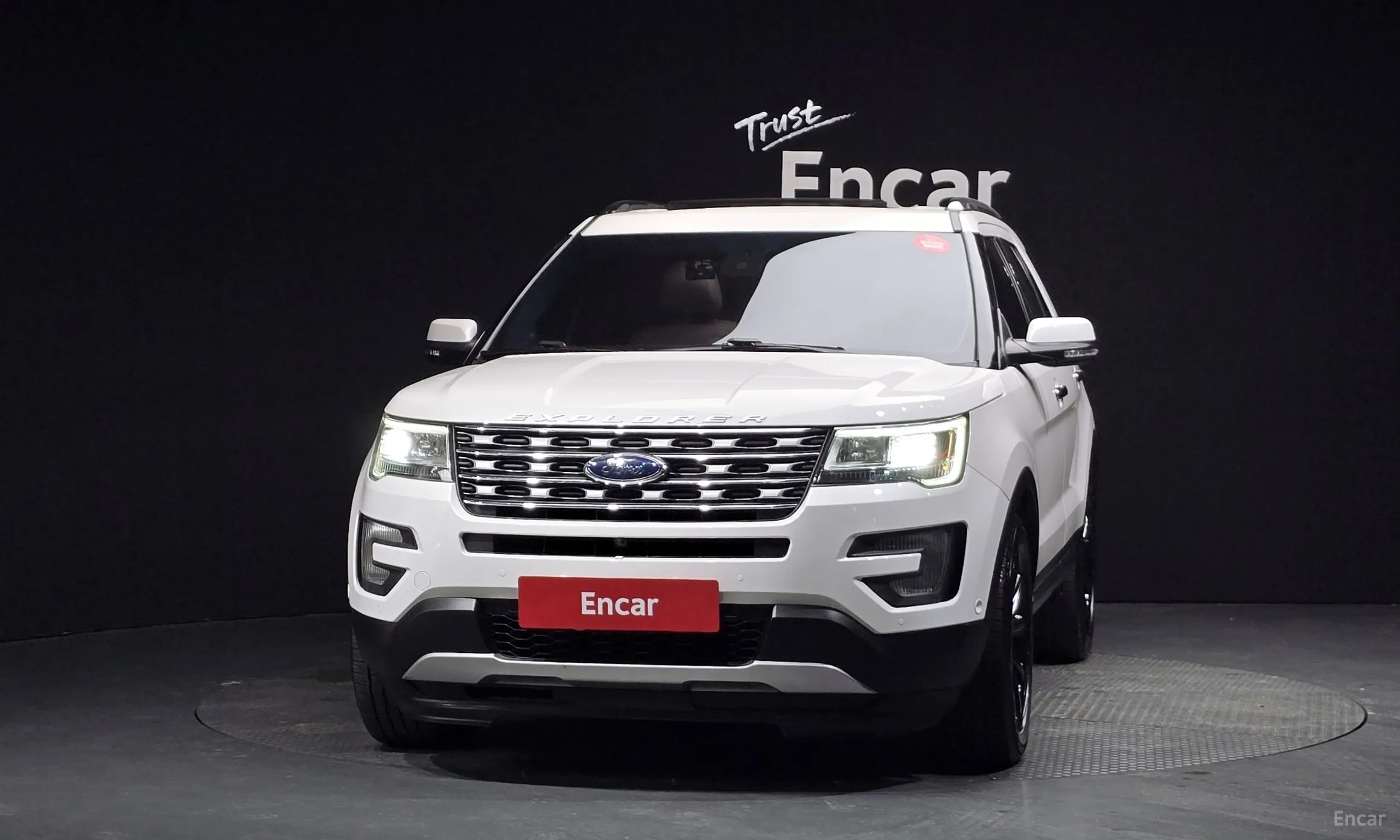 Ford Explorer превью 3