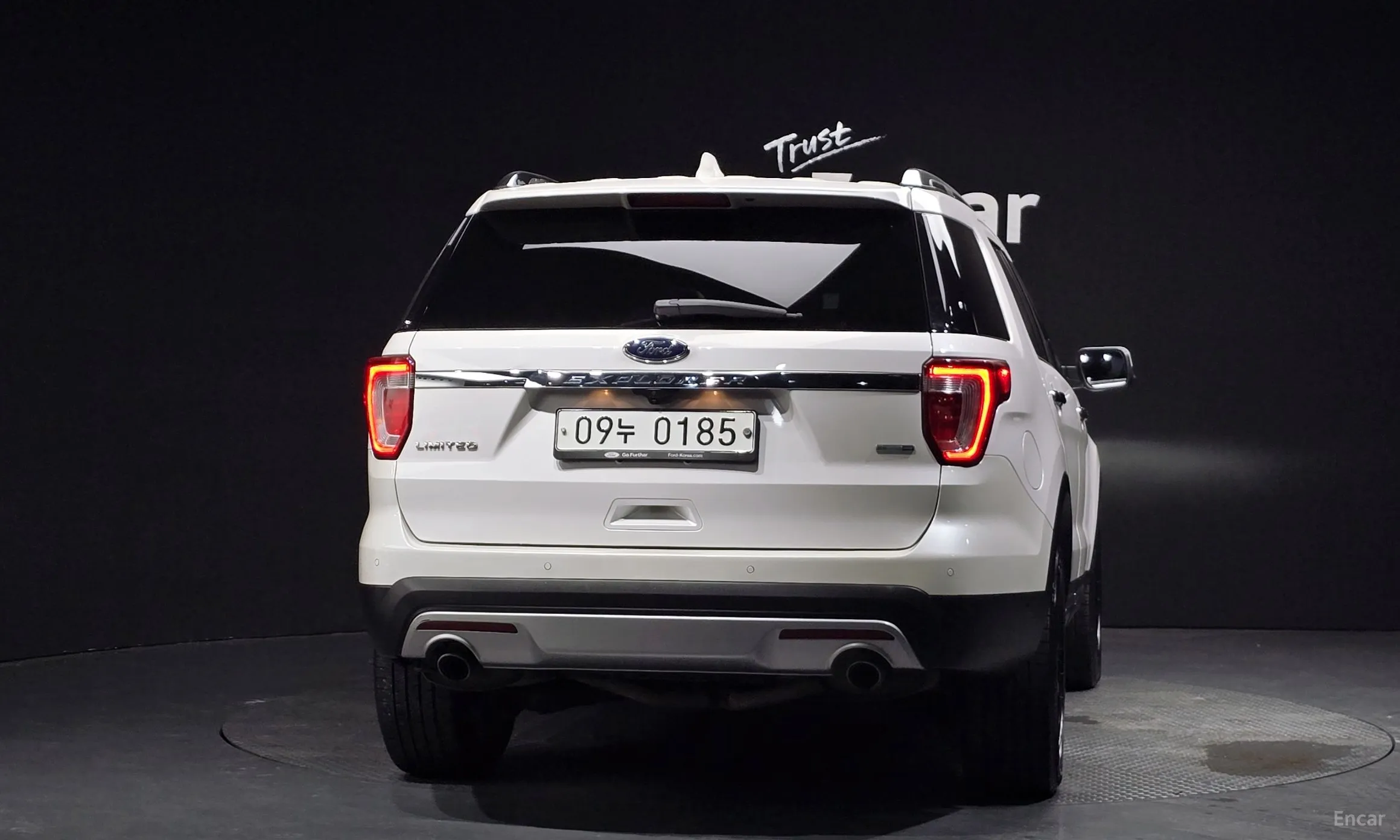 Ford Explorer превью 4
