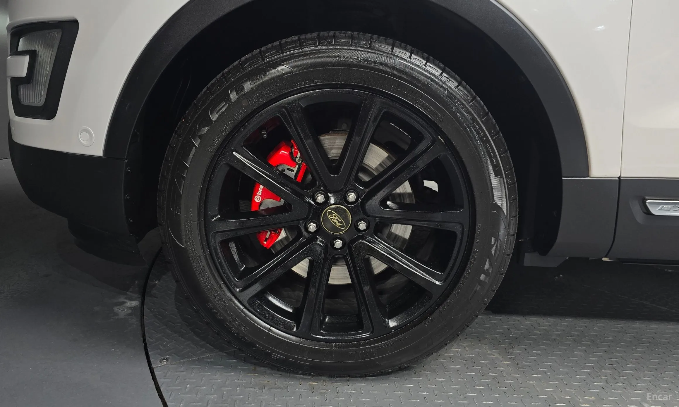 Ford Explorer превью 5