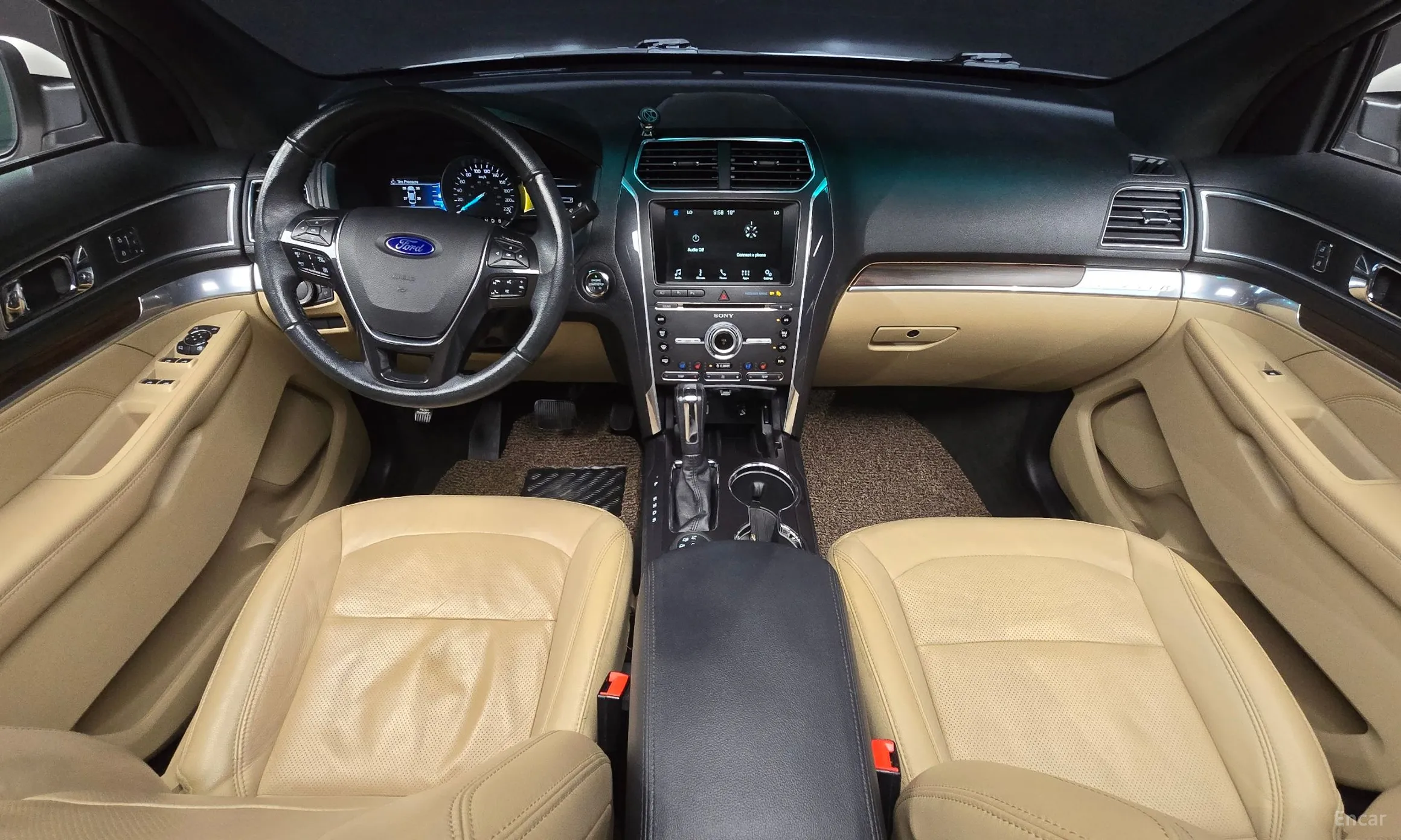 Ford Explorer превью 7