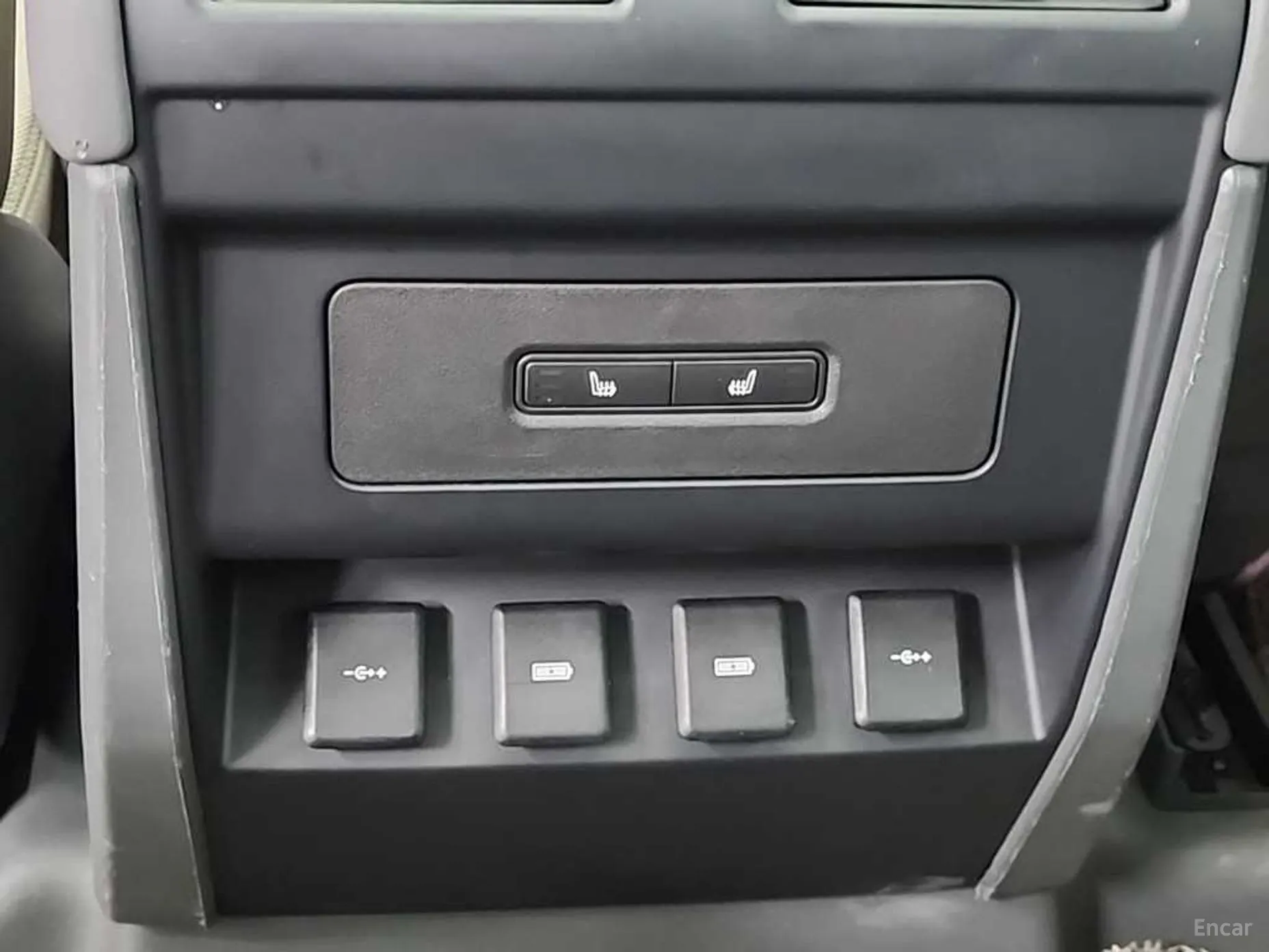 Land Rover Defender (L663) превью 13