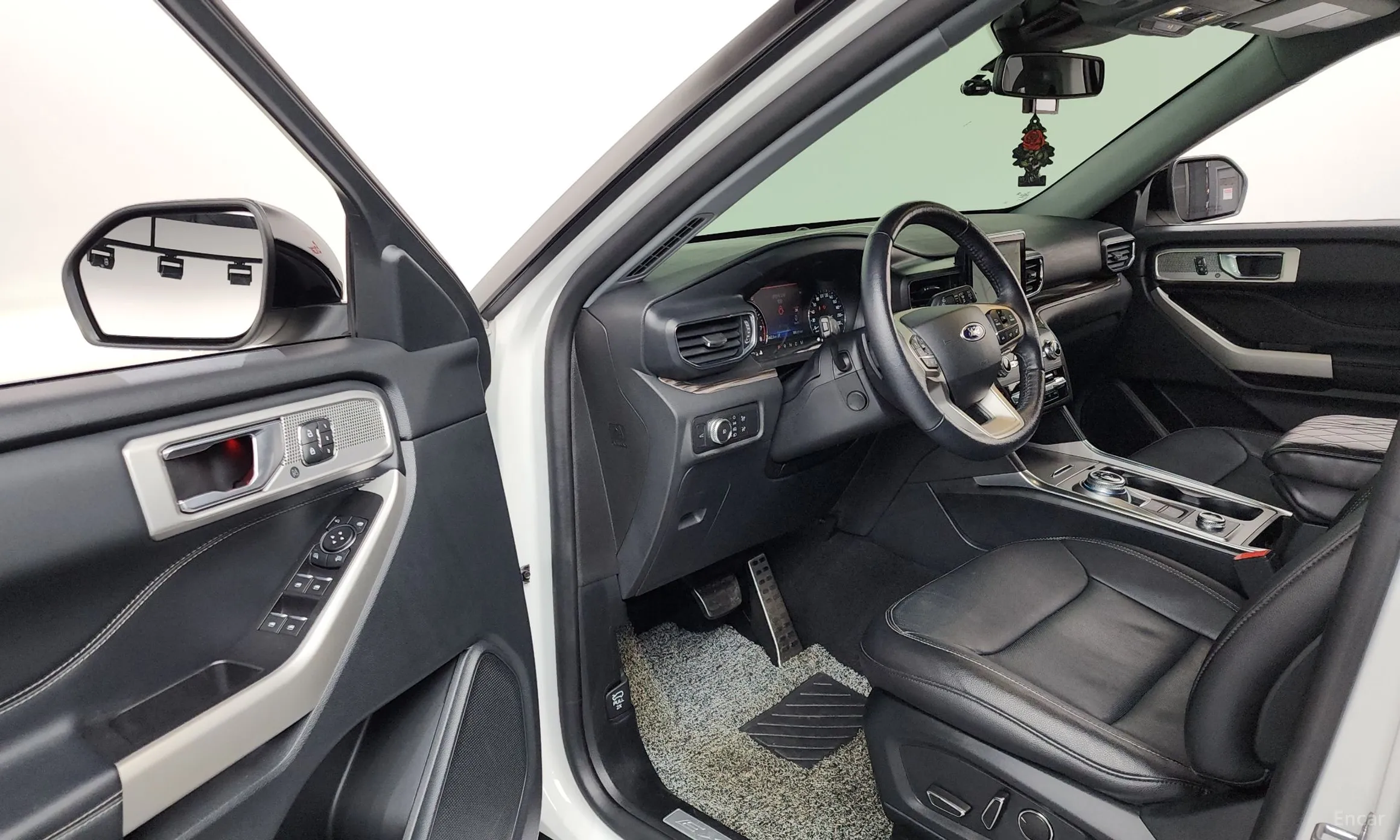 Ford Explorer 6th Generation превью 10